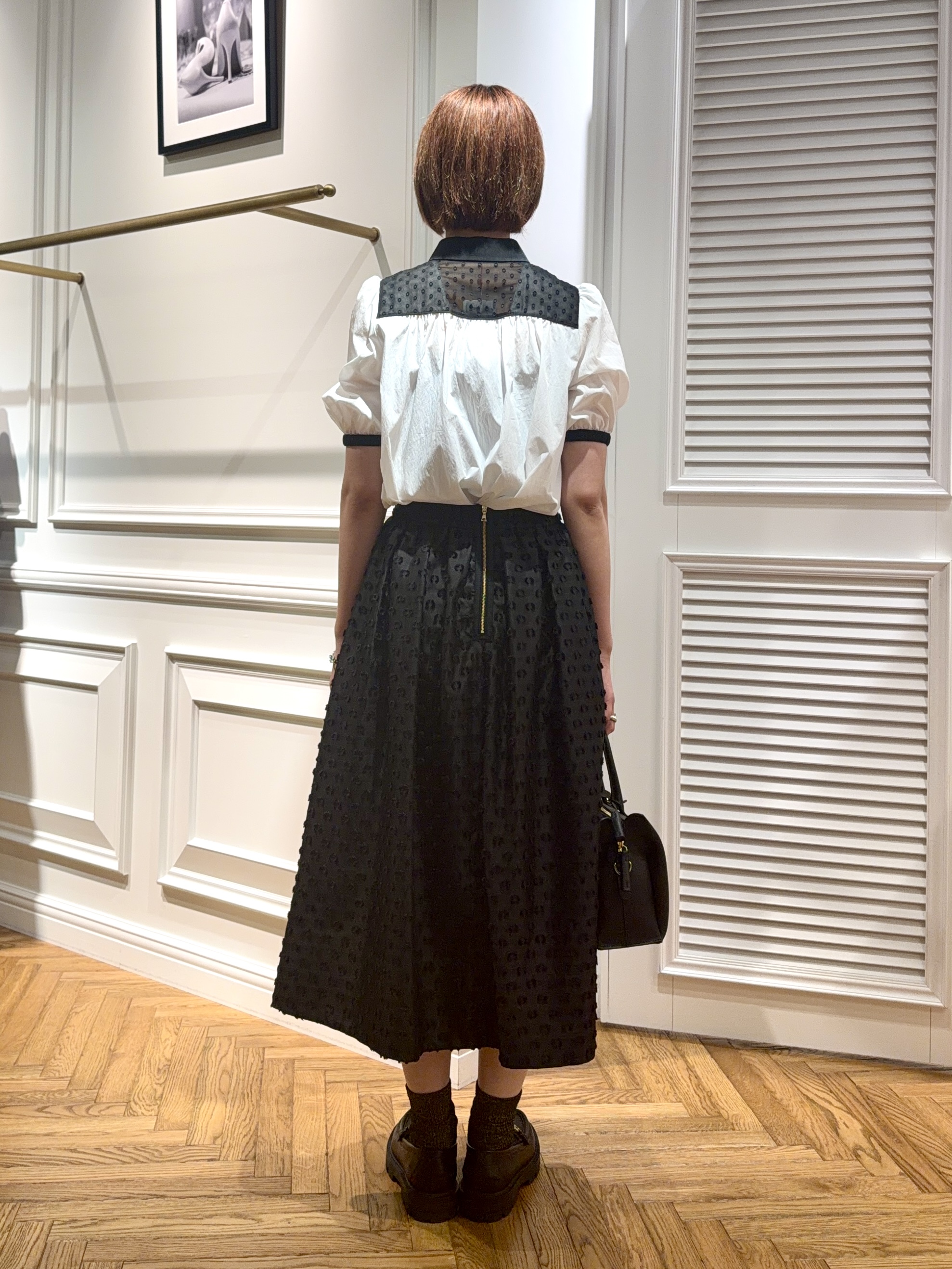 renaさんの「DRESSTERIOR｜【着映え】パフスリーブ ブザムブラウス」を使ったコーディネート