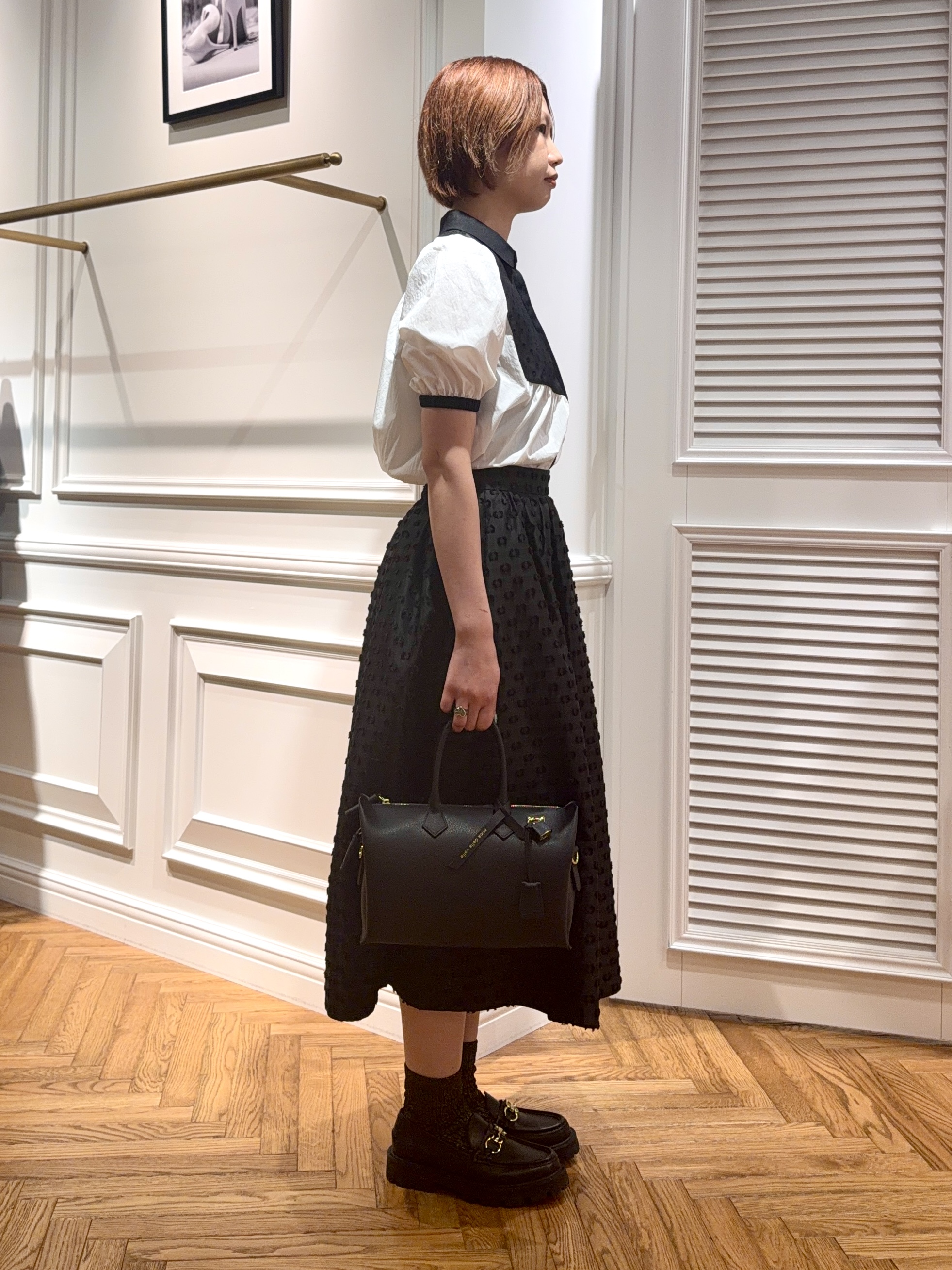 renaさんの「DRESSTERIOR｜【着映え】パフスリーブ ブザムブラウス」を使ったコーディネート
