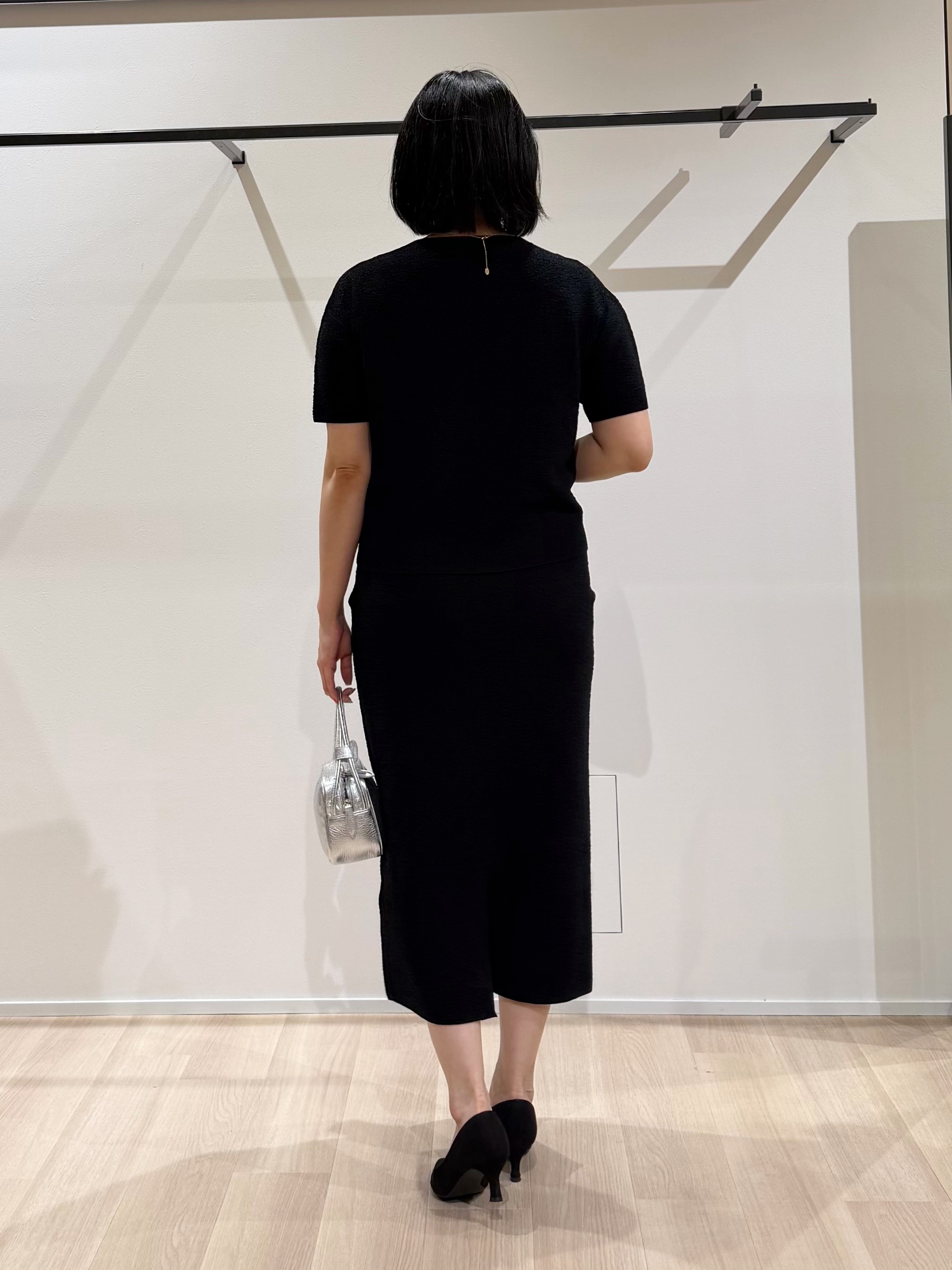 TOMOMIさんの「UNTITLED｜【セットアップ可】ドライタッチニットプルオーバー」を使ったコーディネート
