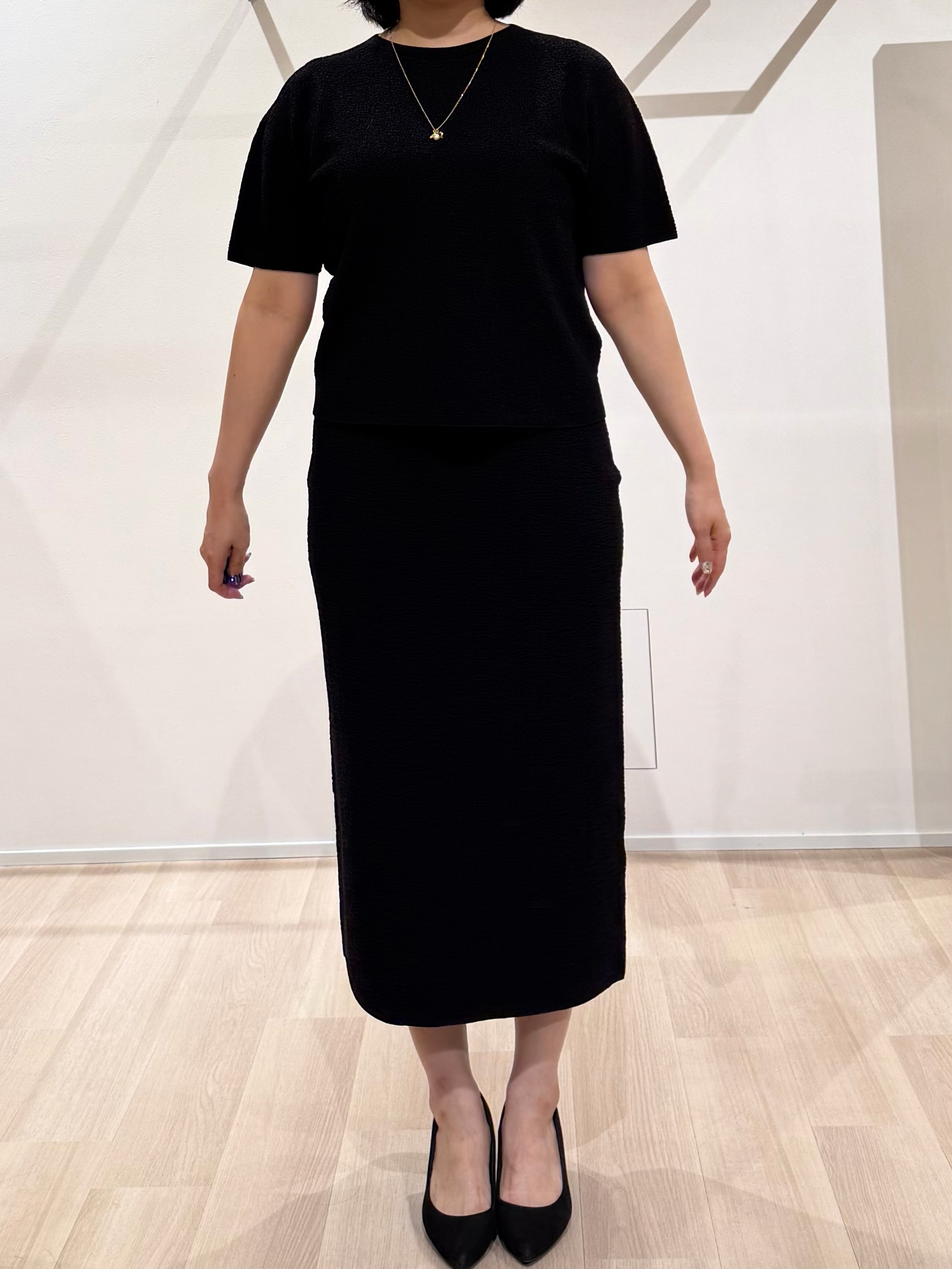 TOMOMIさんの「UNTITLED｜【セットアップ可】ドライタッチニットプルオーバー」を使ったコーディネート