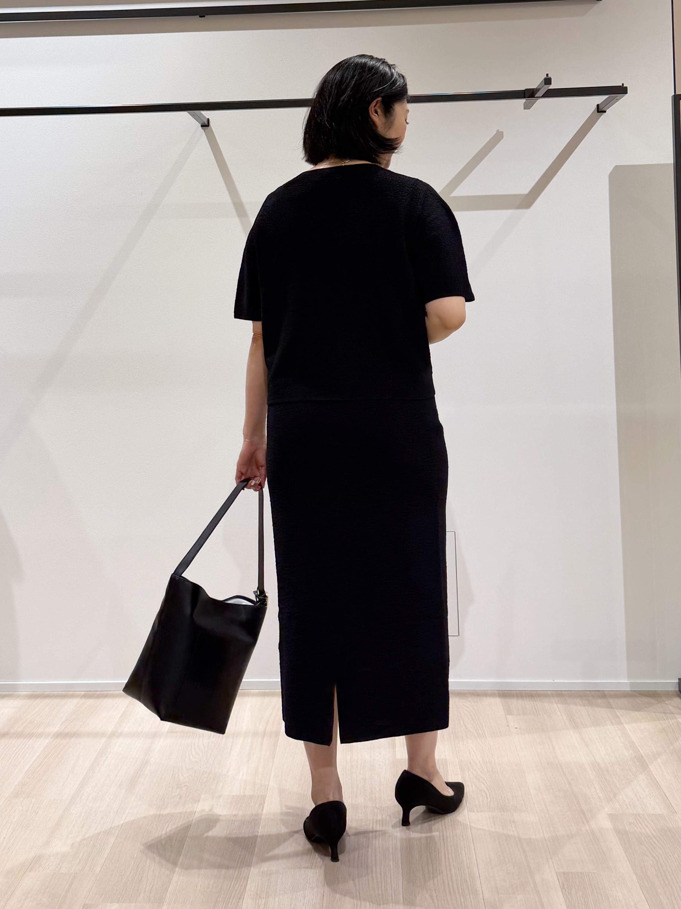 TOMOMIさんの「UNTITLED｜【セットアップ可】ドライタッチニットプルオーバー」を使ったコーディネート