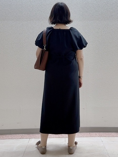 chinatsuさんの「Reflect｜【UVカット／手洗い可】パフスリーブ Vネックワンピース」を使ったコーディネート