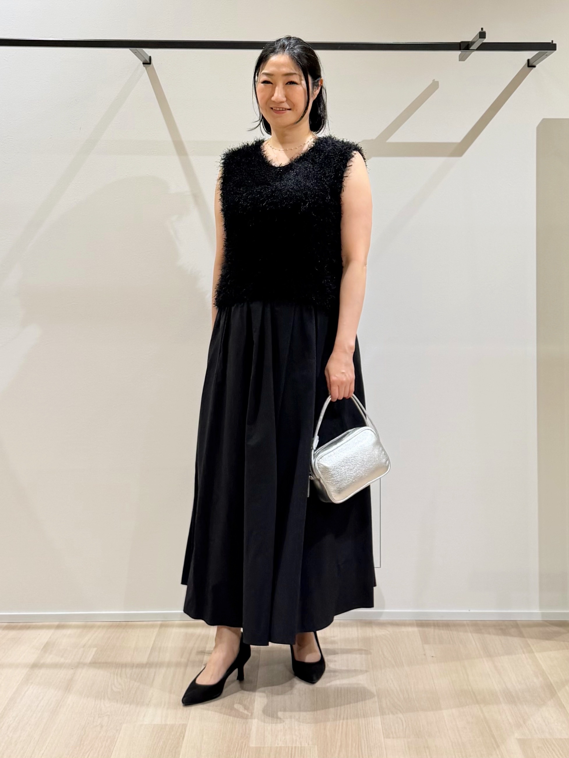 TOMOMIさんの「UNTITLED｜【体型カバー／洗える】シアードルマンニット」を使ったコーディネート
