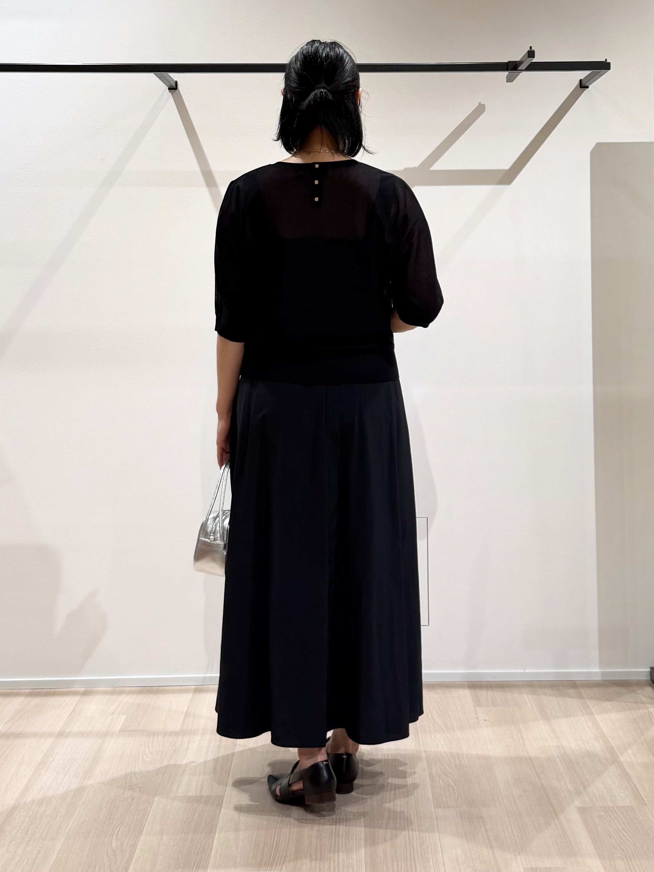 TOMOMIさんの「UNTITLED｜【体型カバー／洗える】シアードルマンニット」を使ったコーディネート