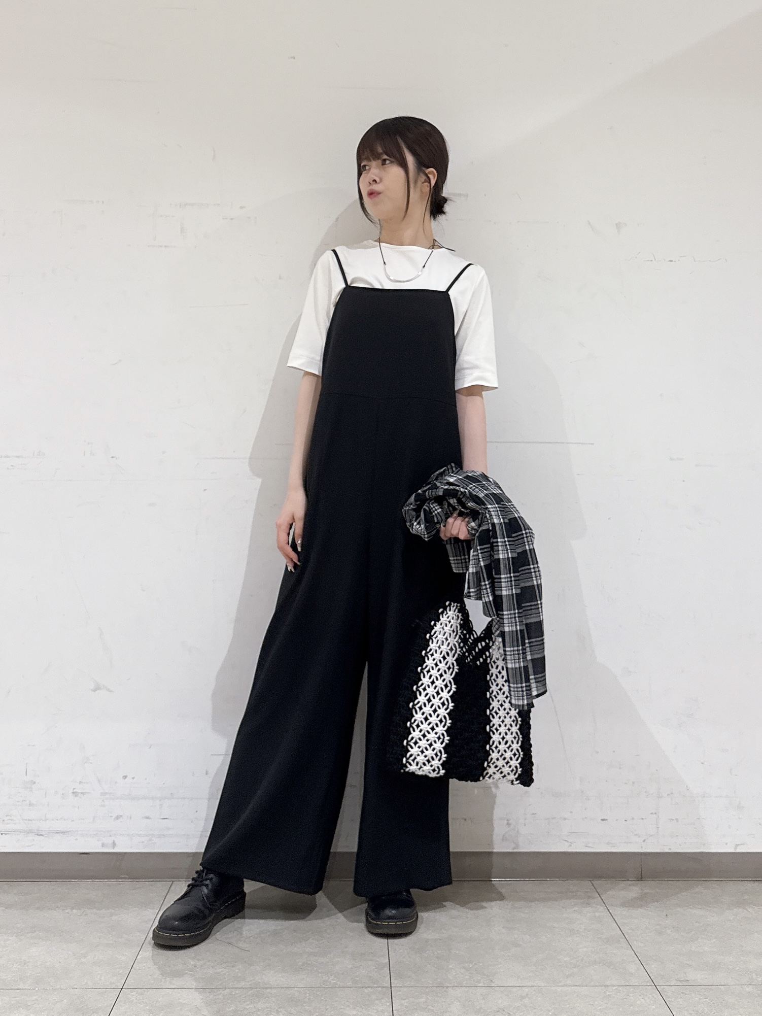 rinaさんの「INDIVI｜【着る日傘】キャミソールサロペット」を使ったコーディネート