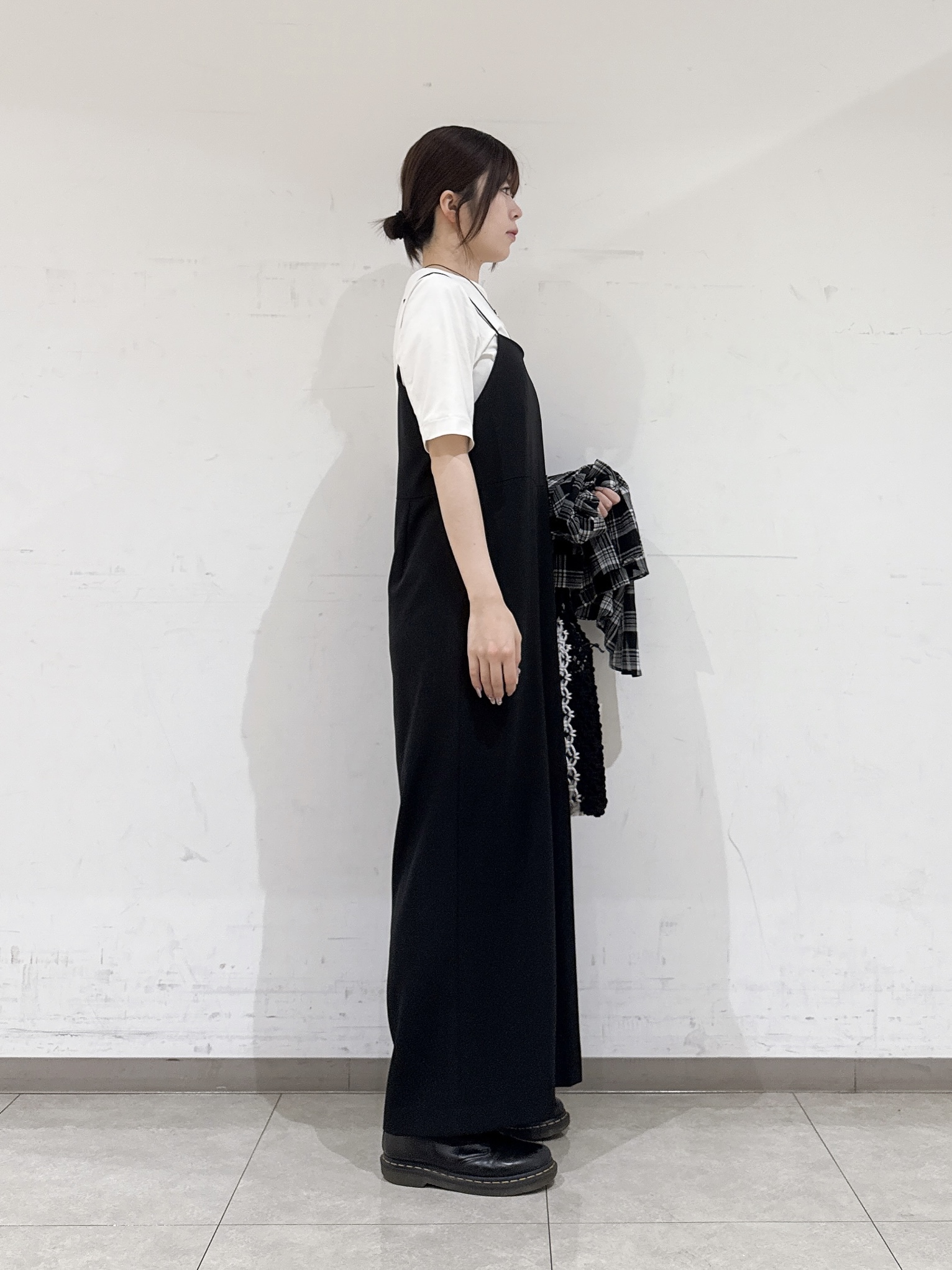 rinaさんの「INDIVI｜【着る日傘】キャミソールサロペット」を使ったコーディネート