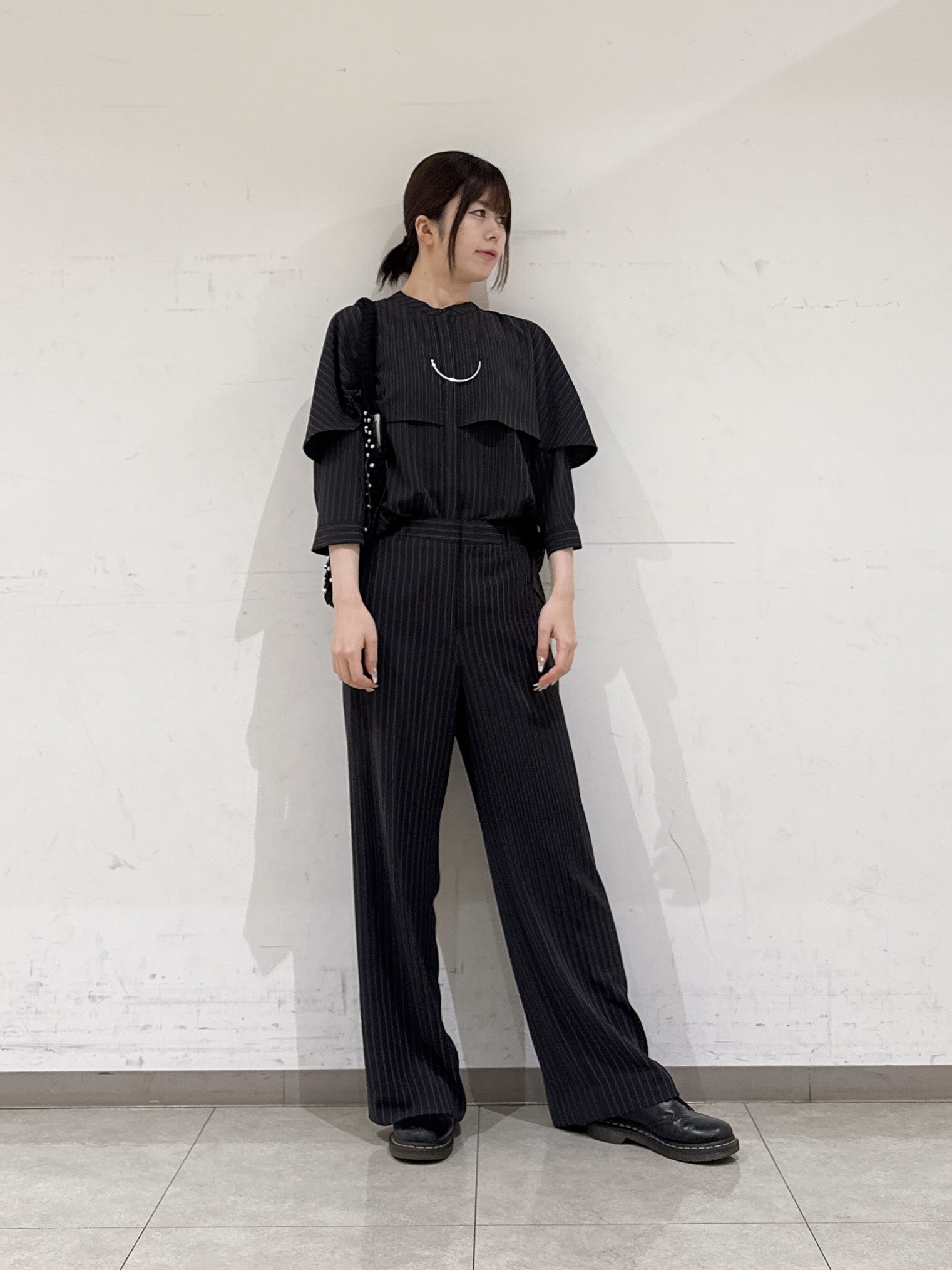rinaさんの「INDIVI｜【接触冷感/UVケア/夏羽織り/着る日傘】ケープ風ブラウス」を使ったコーディネート