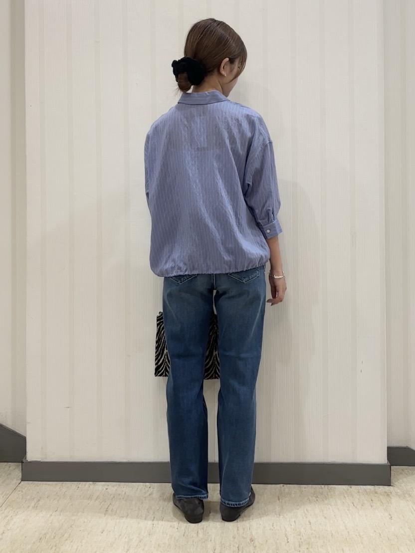 ちひさんの「INDIVI｜【褒められデニム】スリムストレート デニムパンツ」を使ったコーディネート