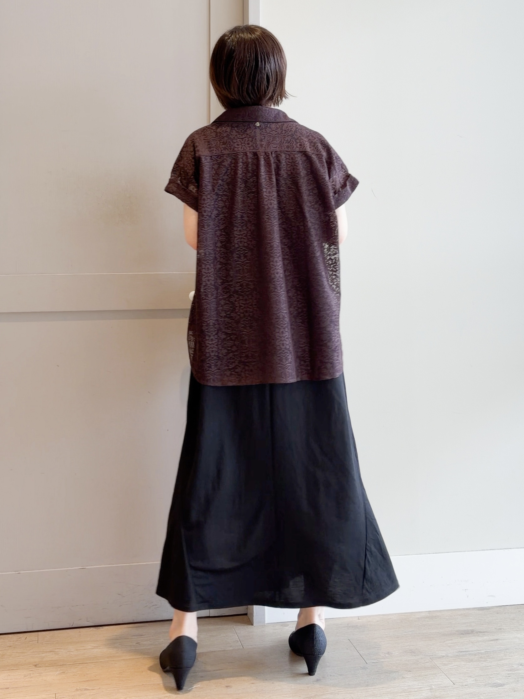 yamakoさんの「grove｜【洗える・体型カバー】レースドルマンシャツ」を使ったコーディネート