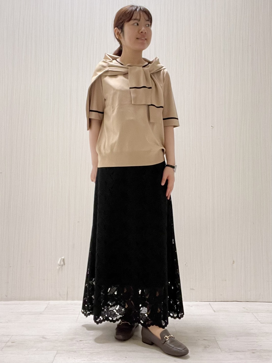 Mさんの「UNTITLED｜【アンサンブル可/上品な清涼感】コンパクト5分袖ニット」を使ったコーディネート