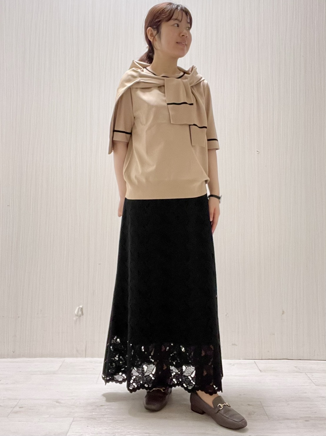 Mさんの「UNTITLED｜【アンサンブル可/上品な清涼感】コンパクト5分袖ニット」を使ったコーディネート