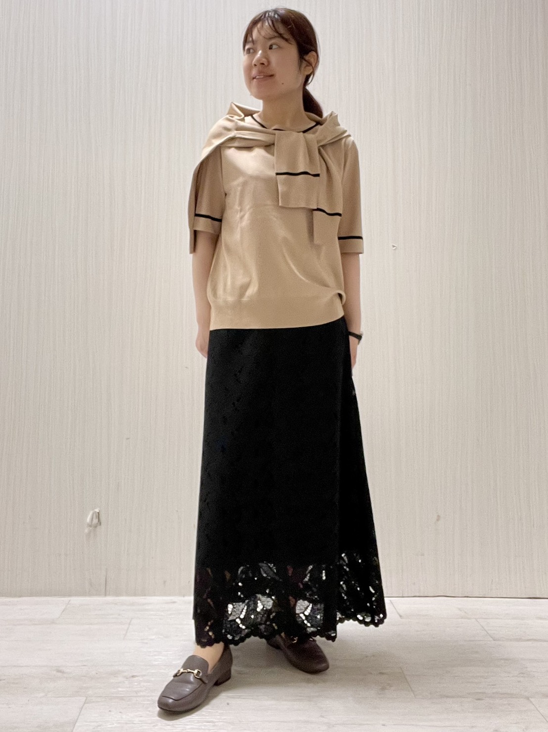 Mさんの「UNTITLED｜【アンサンブル可/上品な清涼感】コンパクト5分袖ニット」を使ったコーディネート