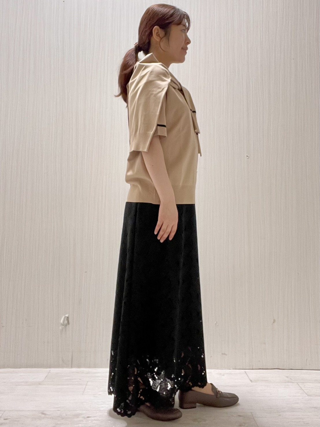 Mさんの「UNTITLED｜【アンサンブル可/上品な清涼感】コンパクト5分袖ニット」を使ったコーディネート