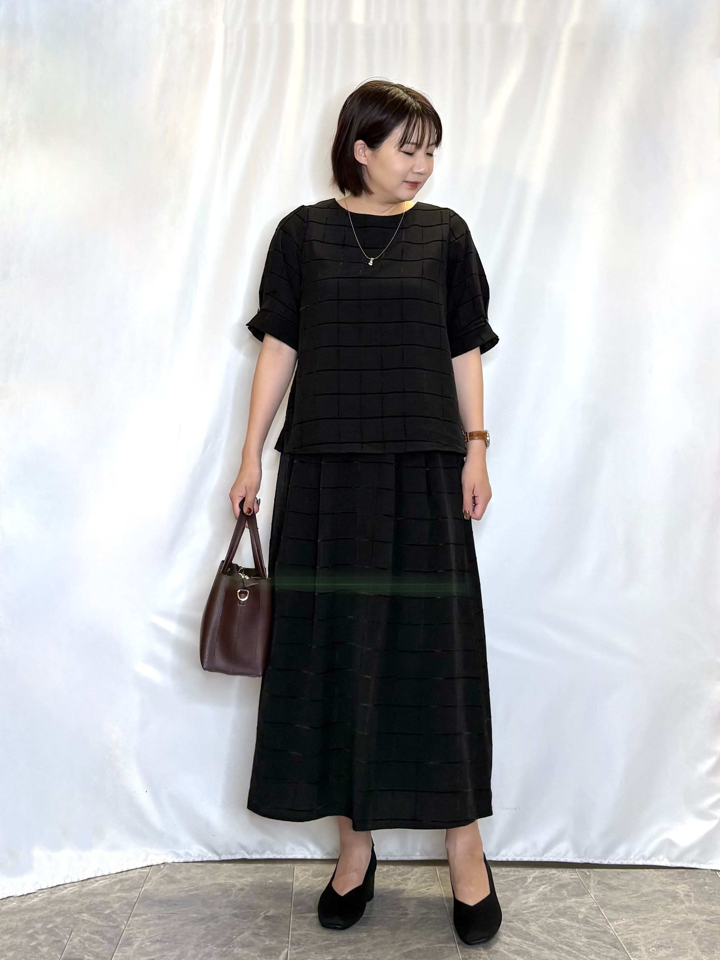 ネリさんの「SHOO･LA･RUE｜【セットアップ可/S-LL】モールチェックで上品に タックスリーブ ブラウス」を使ったコーディネート