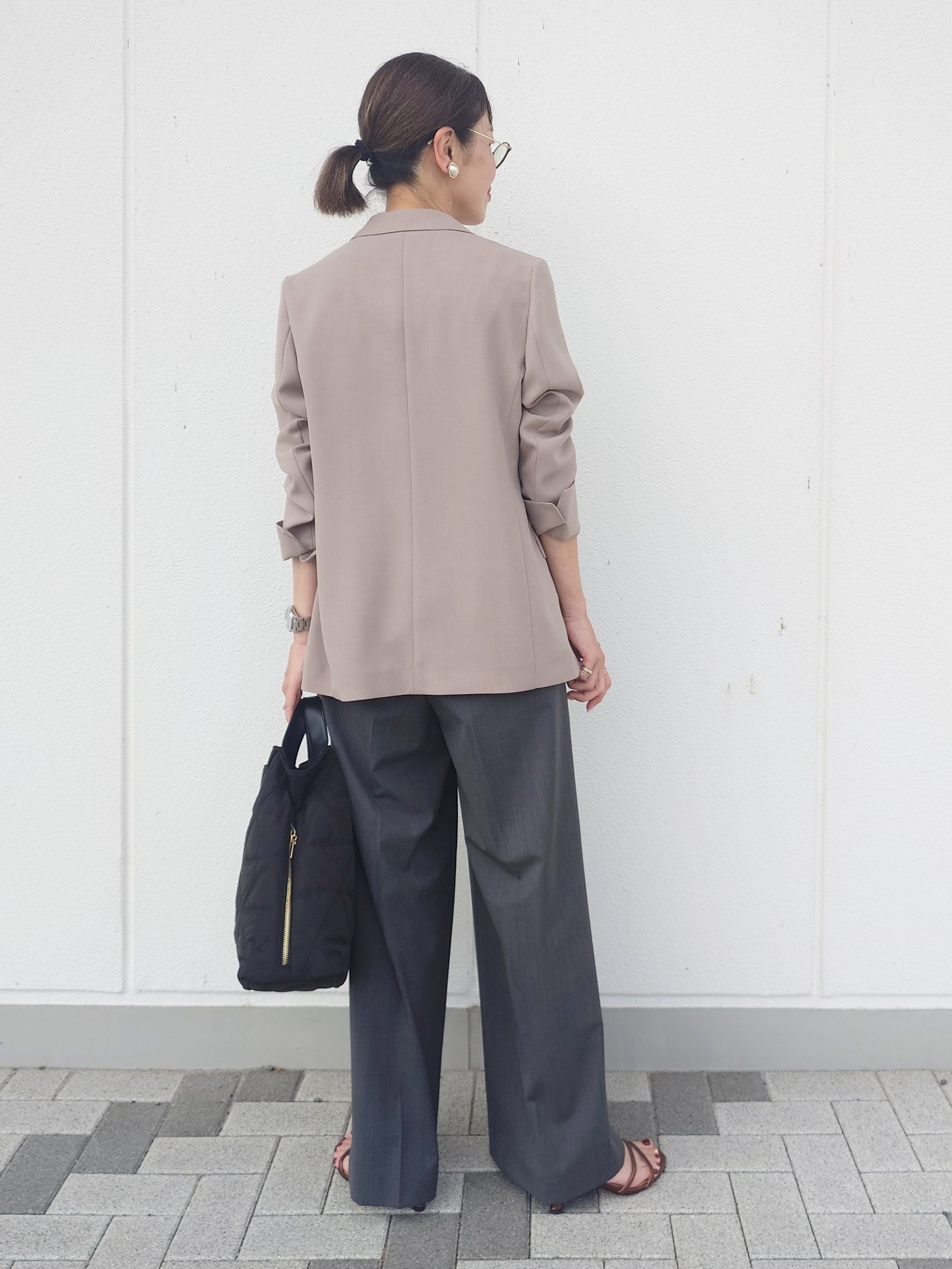 MUTSUKOさんの「UNTITLED｜【新色追加/セットアップ可】エアリー ダブルブレストジャケット」を使ったコーディネート