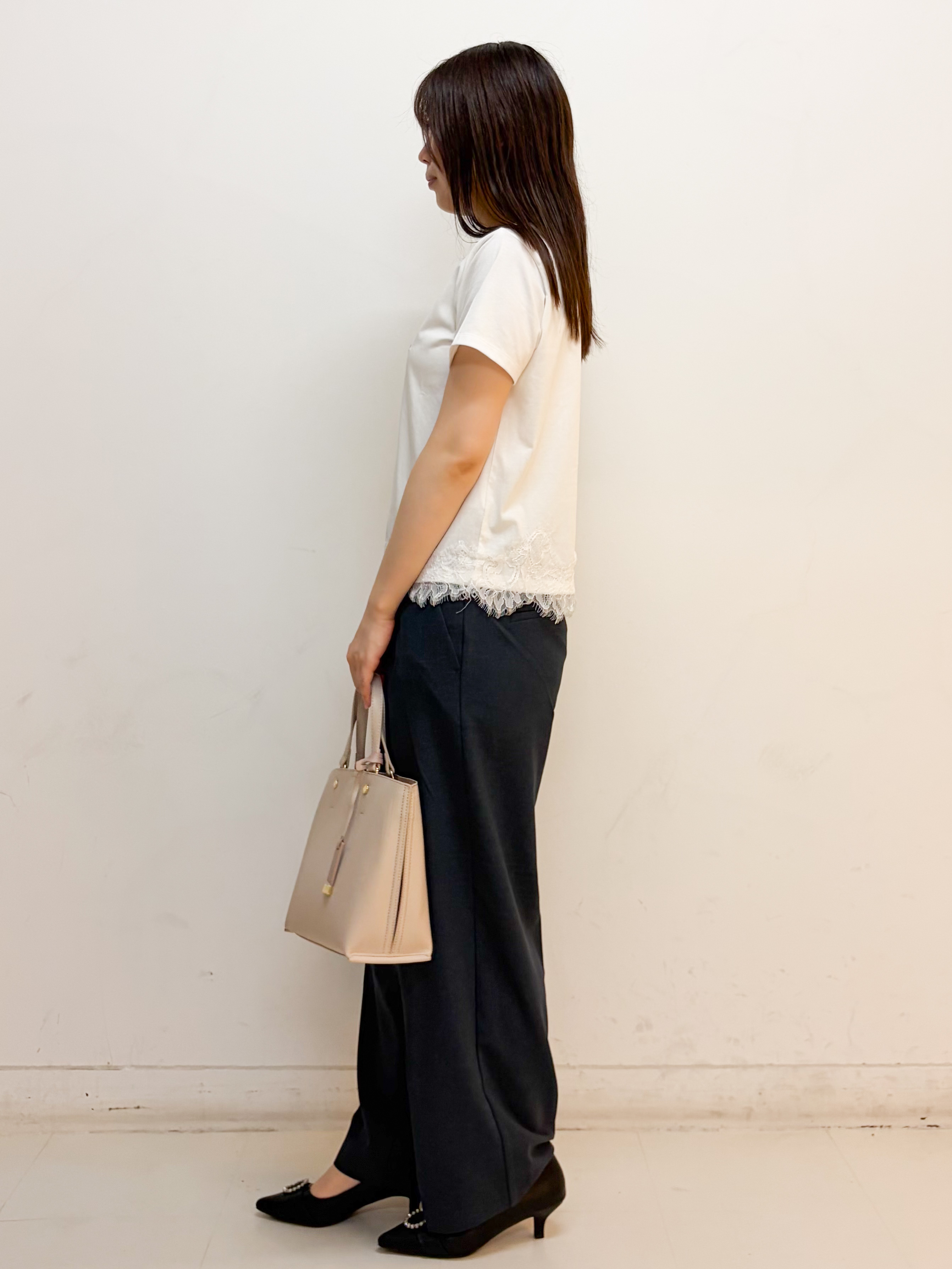 ruさんの「index｜【接触冷感／UVケア】裾レースロゴTシャツ《洗濯機OK／S-3L》」を使ったコーディネート