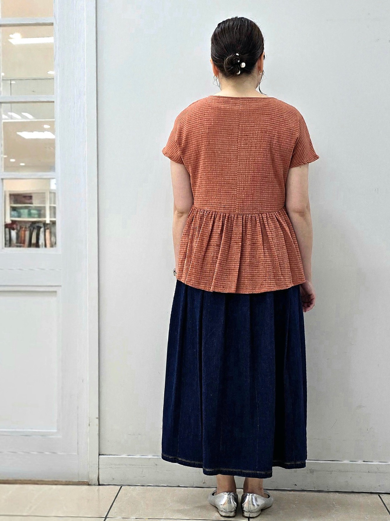 fkeさんの「Reflect｜【腰まわりカバー／手洗い可】ペプラムプルオーバー」を使ったコーディネート