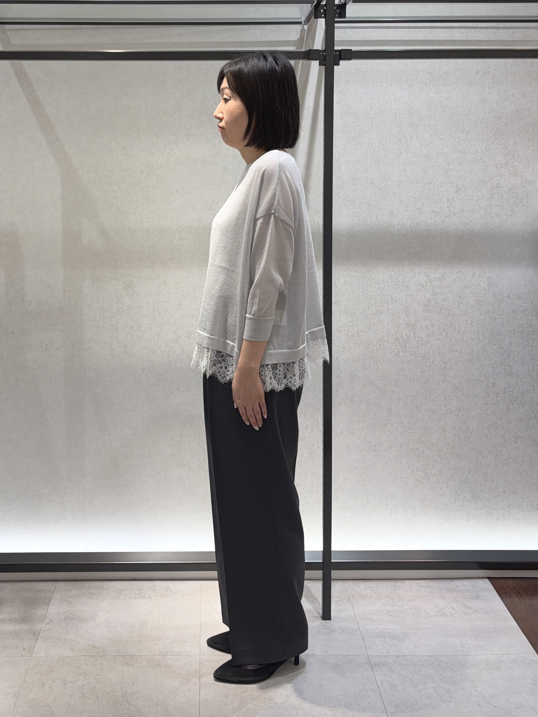 わたなべさんの「UNTITLED｜レースドッキングニットプルオーバー」を使ったコーディネート
