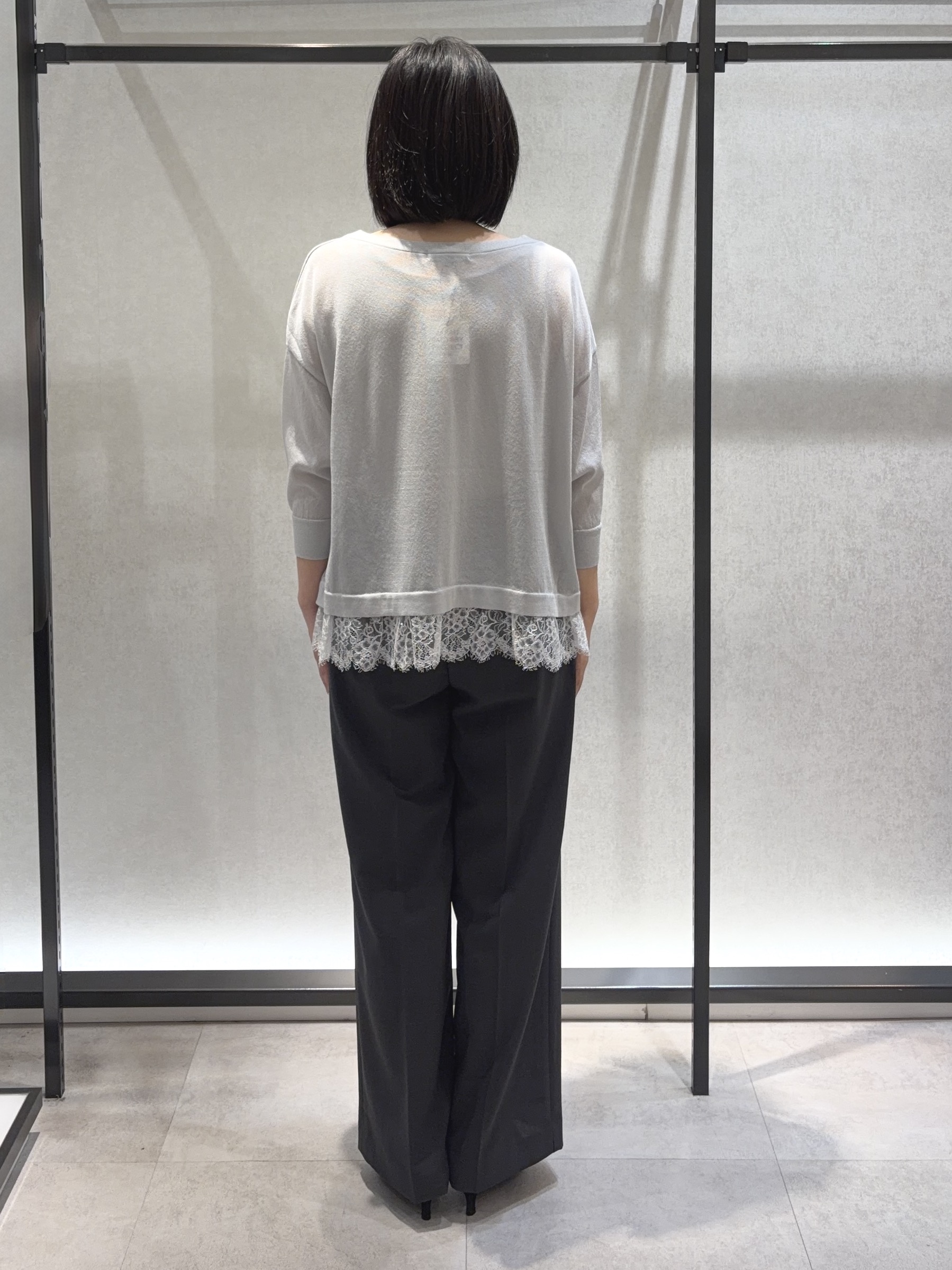 わたなべさんの「UNTITLED｜レースドッキングニットプルオーバー」を使ったコーディネート