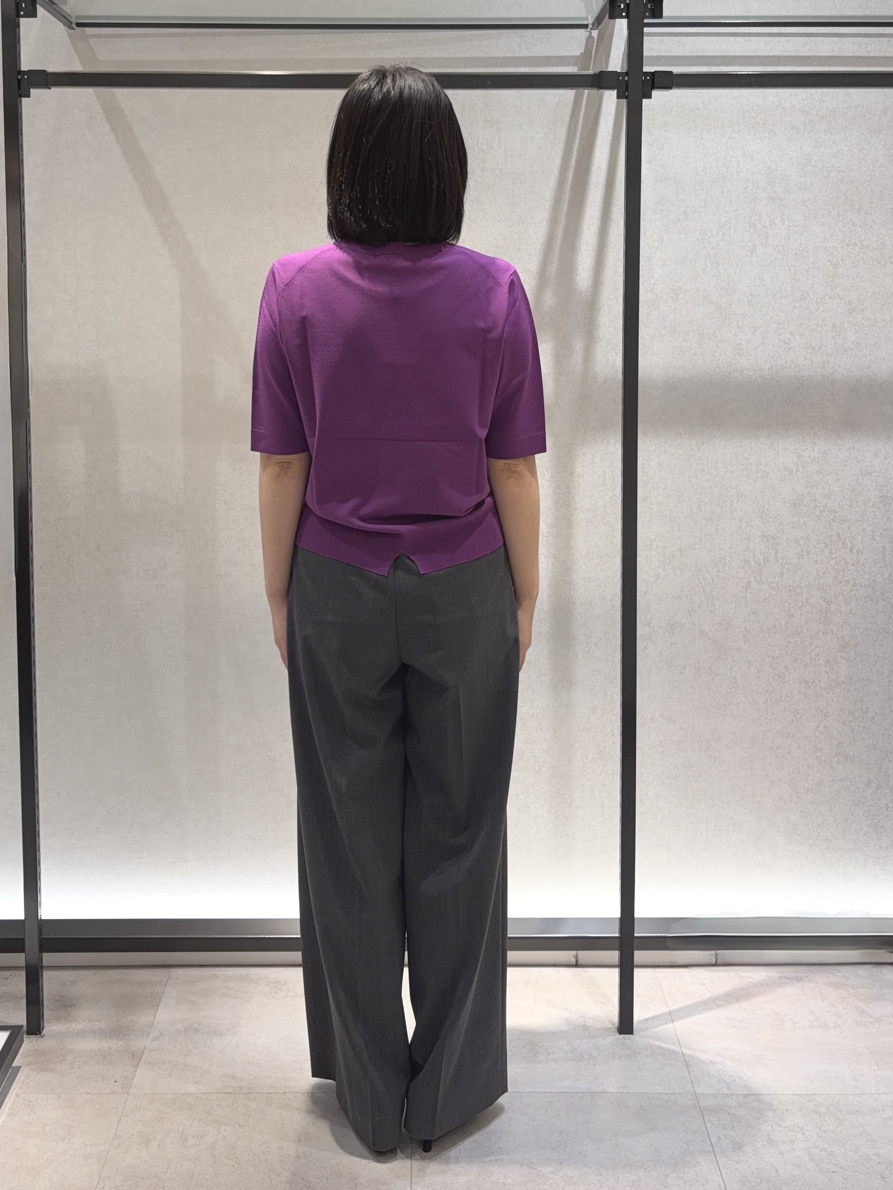 わたなべさんの「UNTITLED｜【アンサンブル可能】コンパクトニットカーディガン」を使ったコーディネート