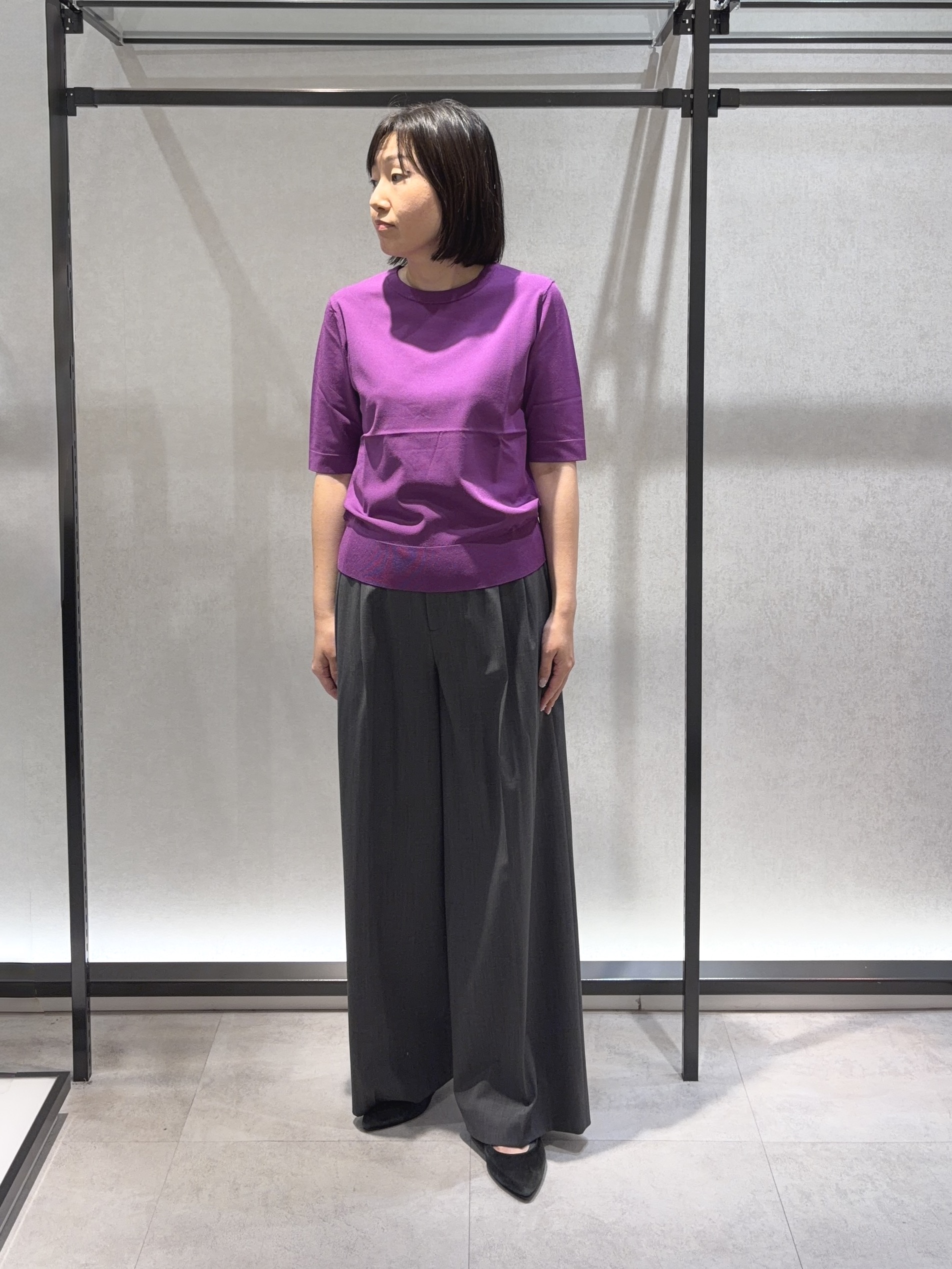 わたなべさんの「UNTITLED｜【アンサンブル可能】コンパクトニットカーディガン」を使ったコーディネート