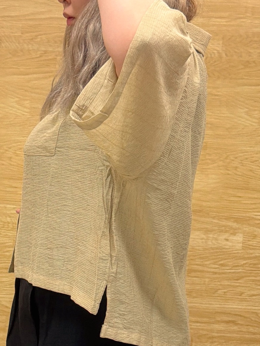 ぁむさんの「SHOO･LA･RUE｜【S-LL/洗濯機可】抜け感たっぷり 程よい透け感のポケット付きシャツ」を使ったコーディネート