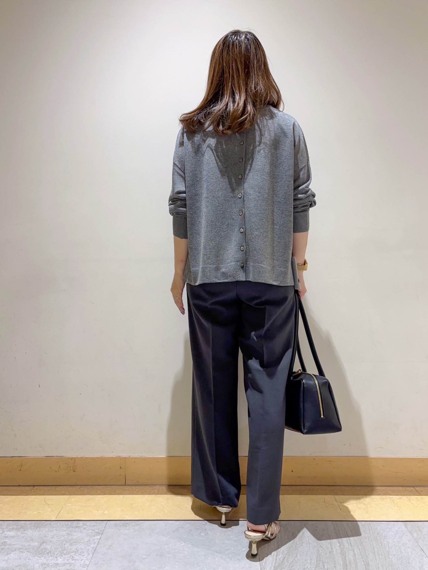 sattoさんの「UNTITLED｜【アンサンブル可】前後2WAYカーディガン」を使ったコーディネート
