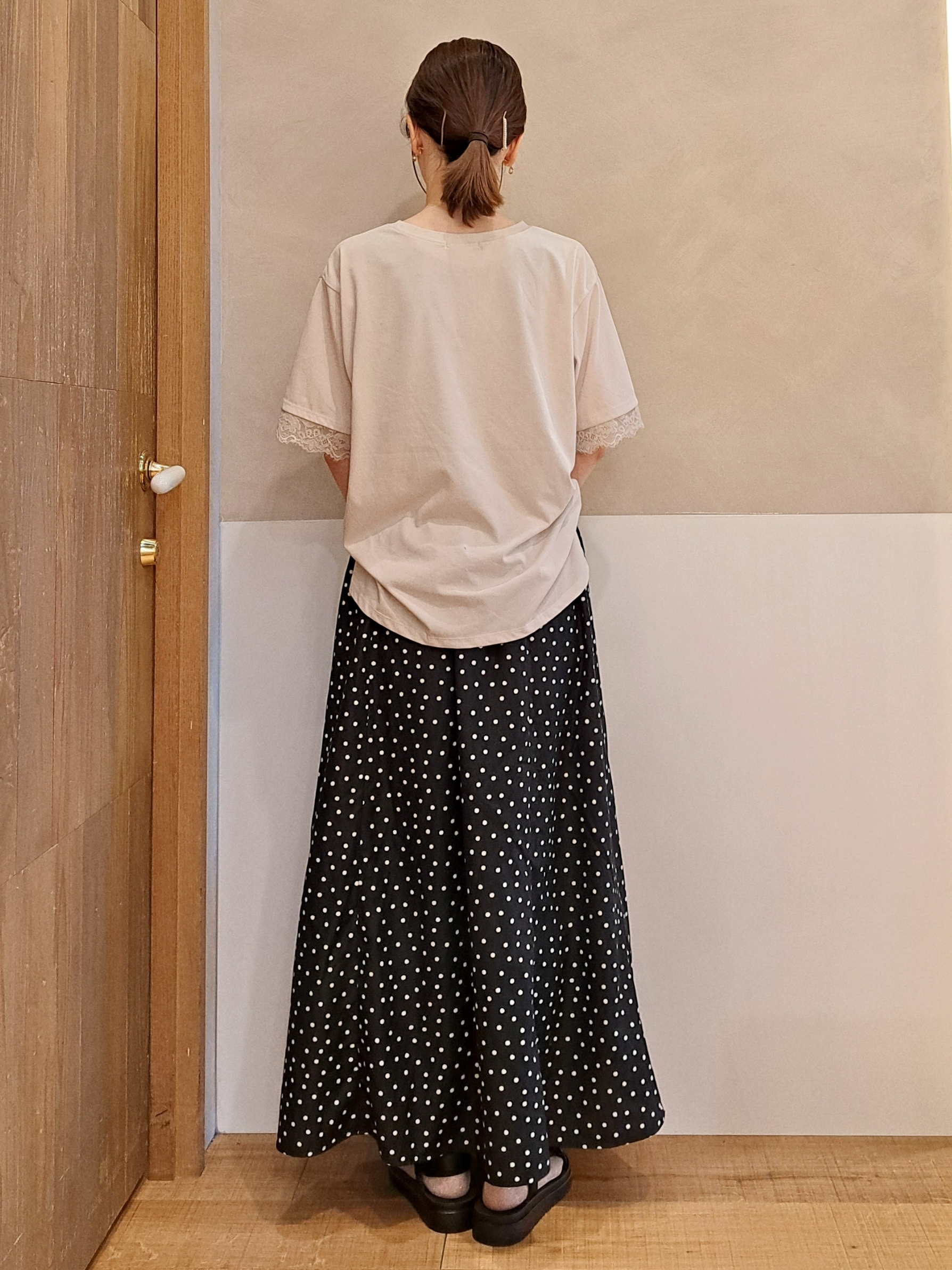 rinさんの「SHOO･LA･RUE｜【ひんやり/UV/S-LL】柄アソート お袖レースが旬顔 上品に決まる大人Tシャツ」を使ったコーディネート