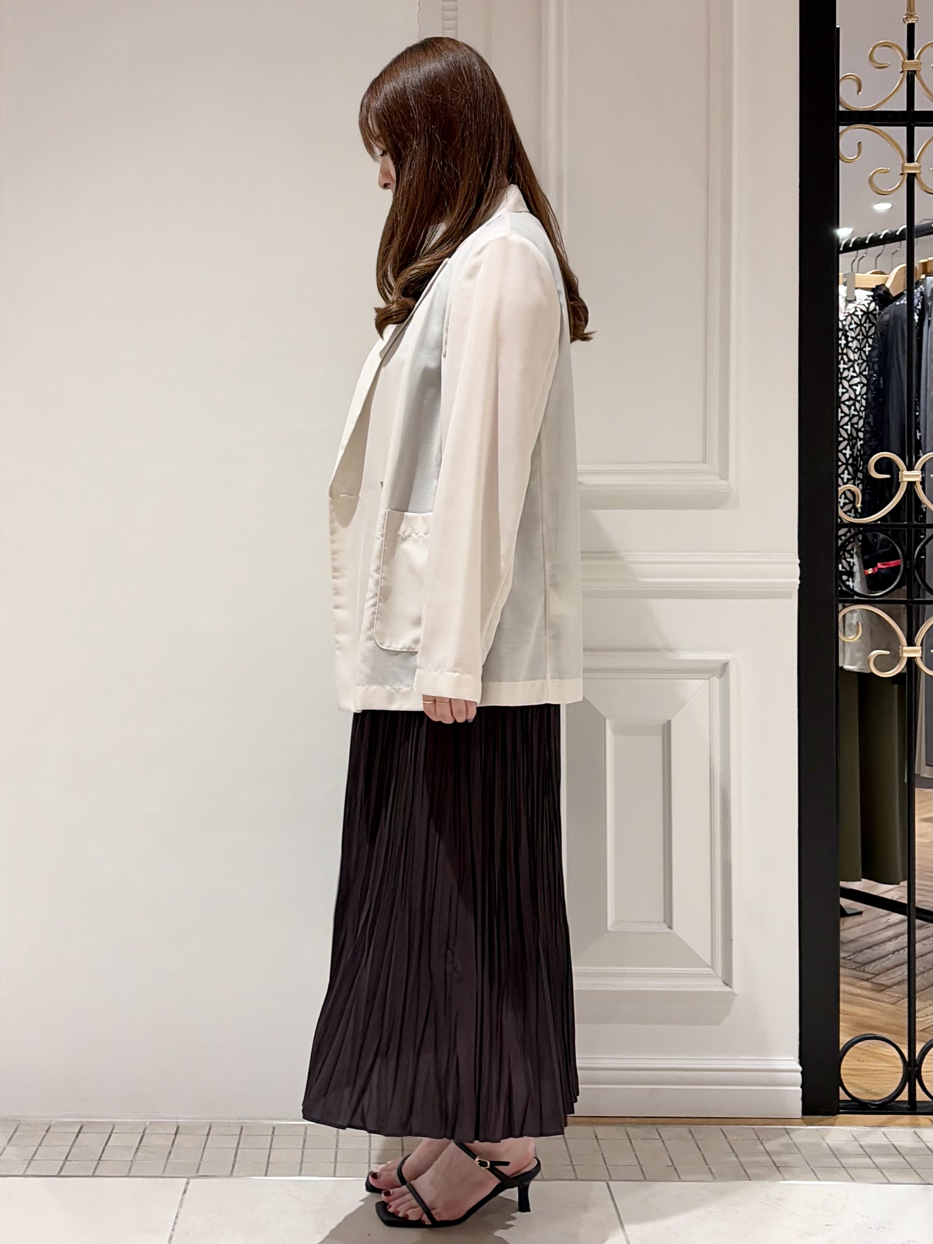 minowaさんの「DRESSTERIOR｜【接触冷感/防シワ機能/ウォッシャブル】クールタッチ リネンブレンドシアージャケット」を使ったコーディネート