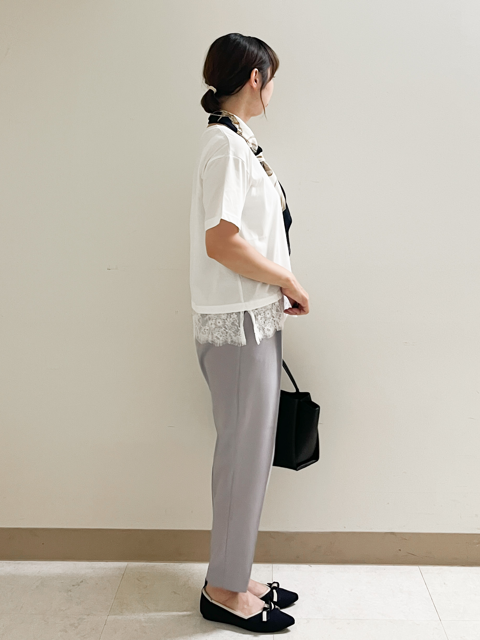あかねさんの「OPAQUE.CLIP｜【接触冷感／UV】刺繍ロゴ裾レースTシャツ《洗濯機OK》」を使ったコーディネート