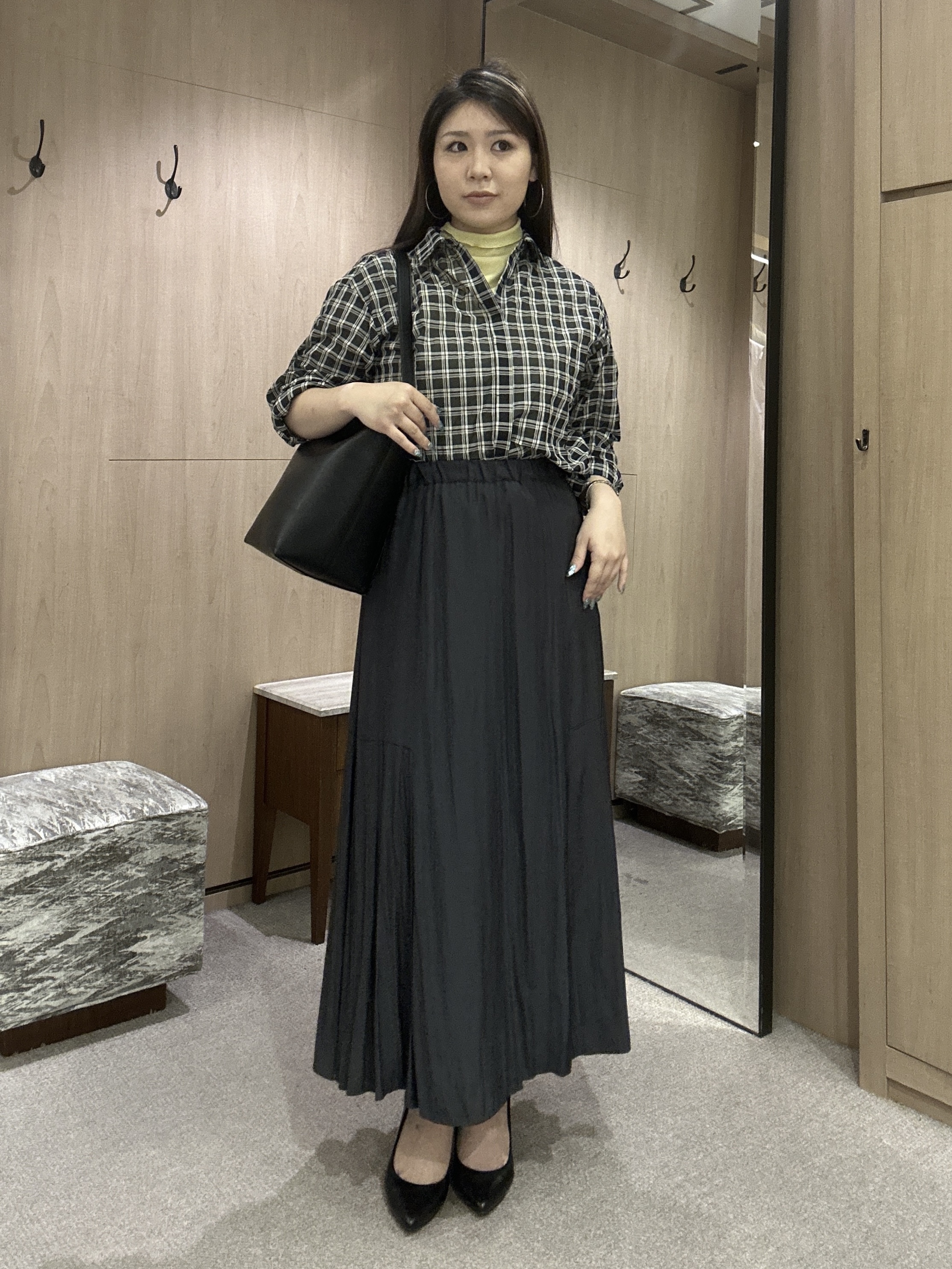 YURIさんの「UNTITLED｜シアーチェックシャツブラウス」を使ったコーディネート