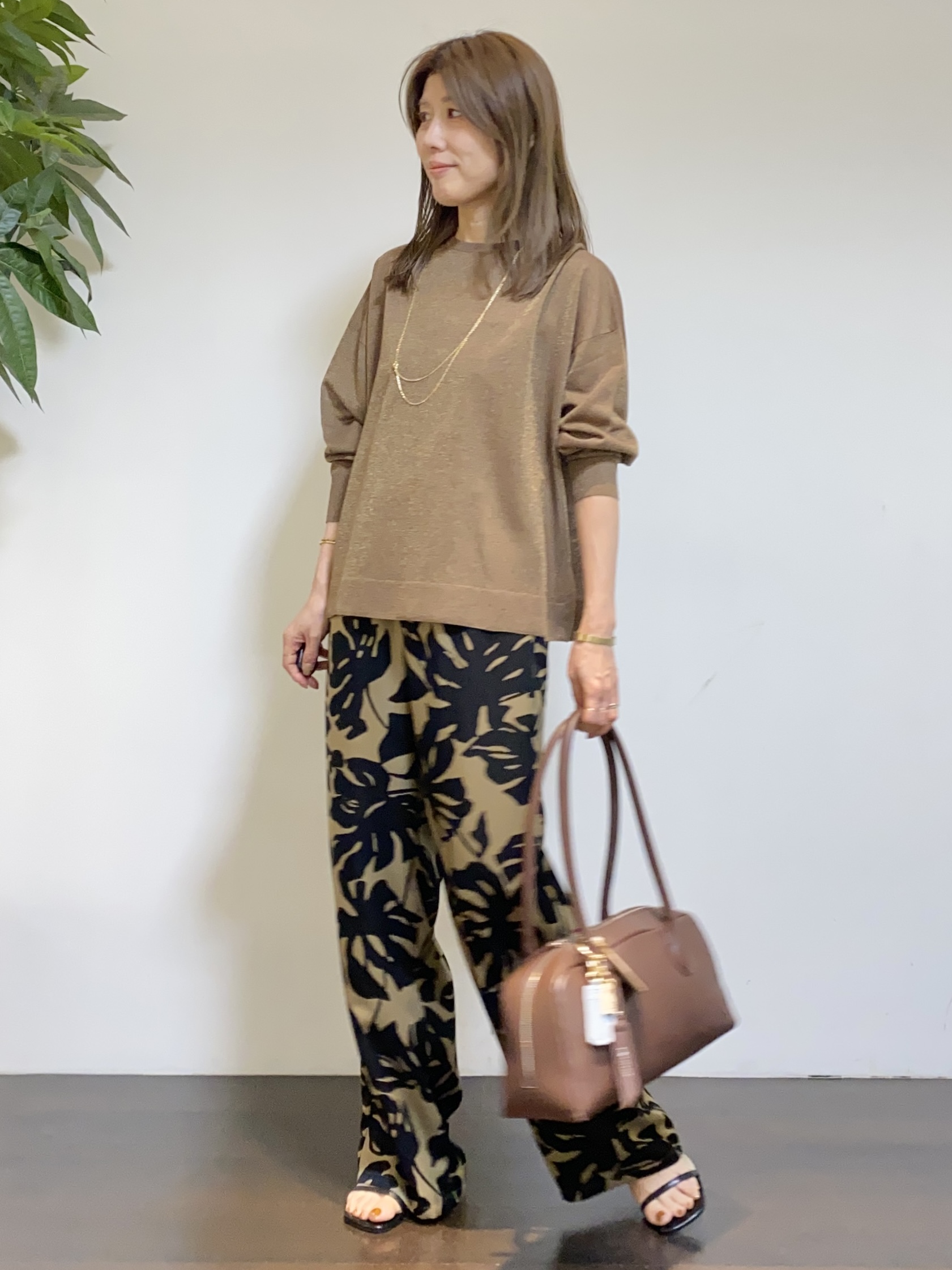 tomoさんの「UNTITLED｜【アンサンブル可】前後2WAYカーディガン」を使ったコーディネート