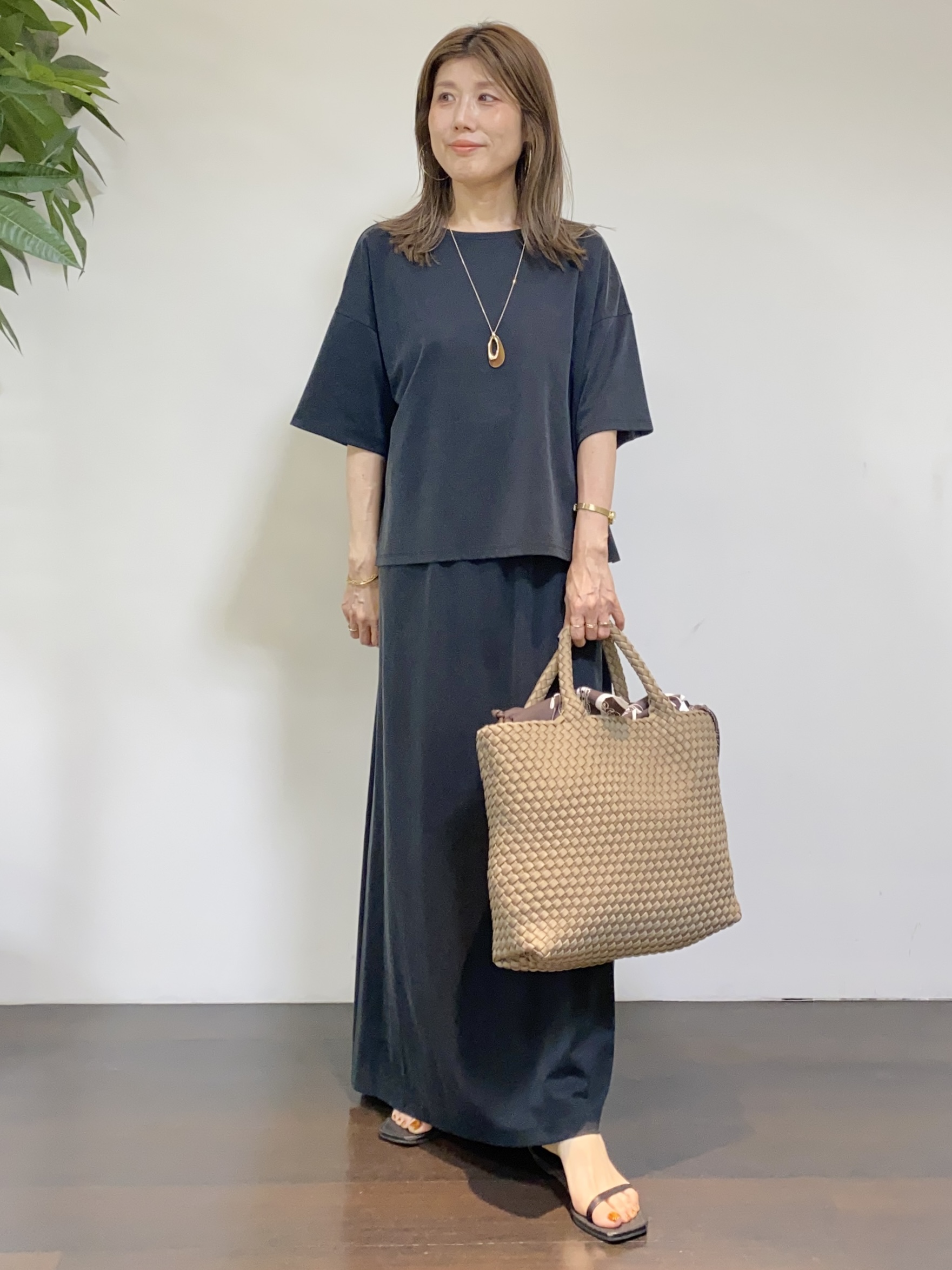 tomoさんの「UNTITLED｜【セットアップ可/接触冷感】ヴィンテージライクプルオーバー」を使ったコーディネート