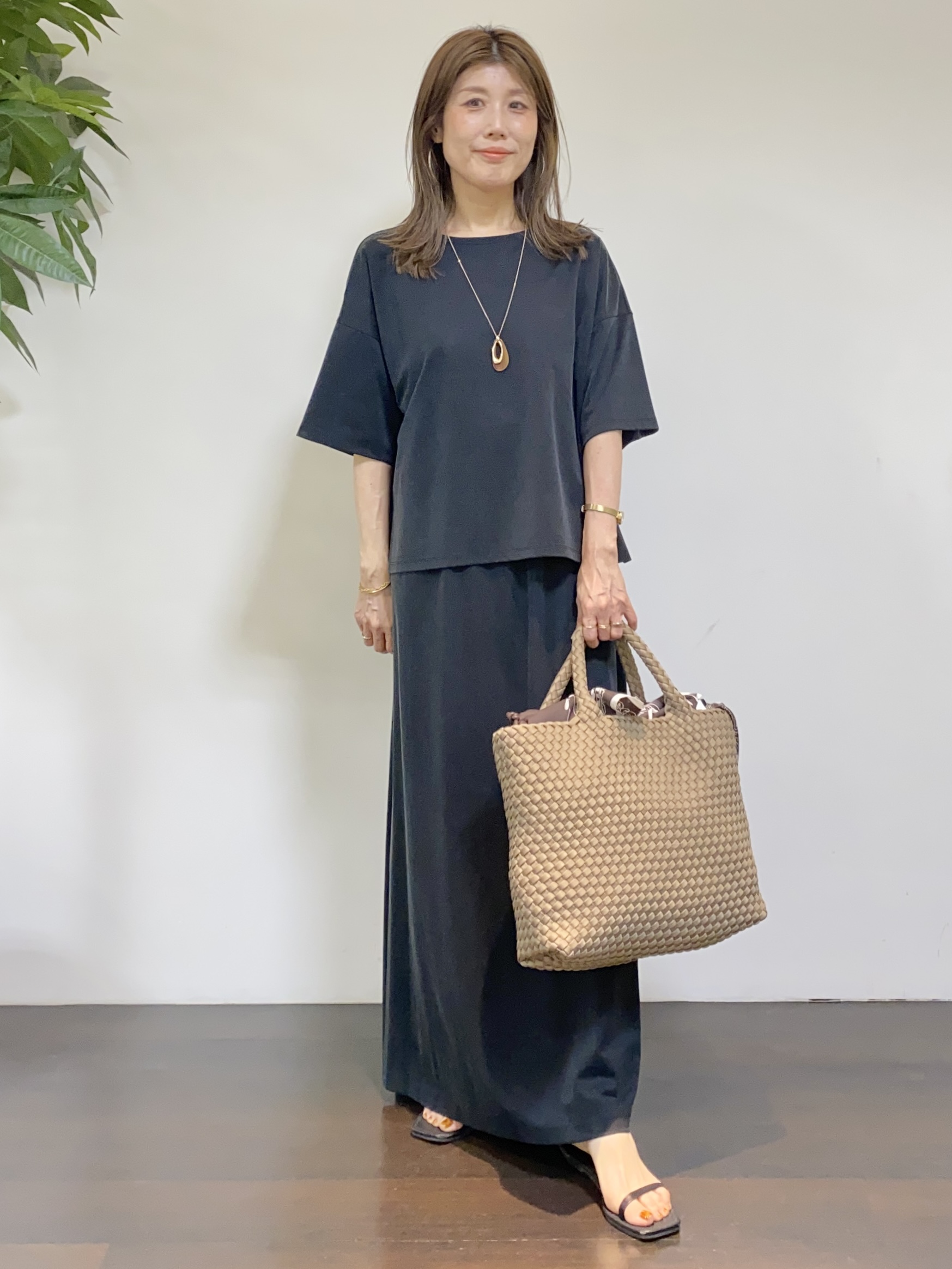 tomoさんの「UNTITLED｜【セットアップ可/接触冷感】ヴィンテージライクプルオーバー」を使ったコーディネート