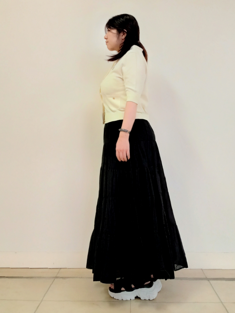 emiさんの「DRESSTERIOR｜【接触冷感／UVカット】ハーフスリーブ シアーカーディガン」を使ったコーディネート