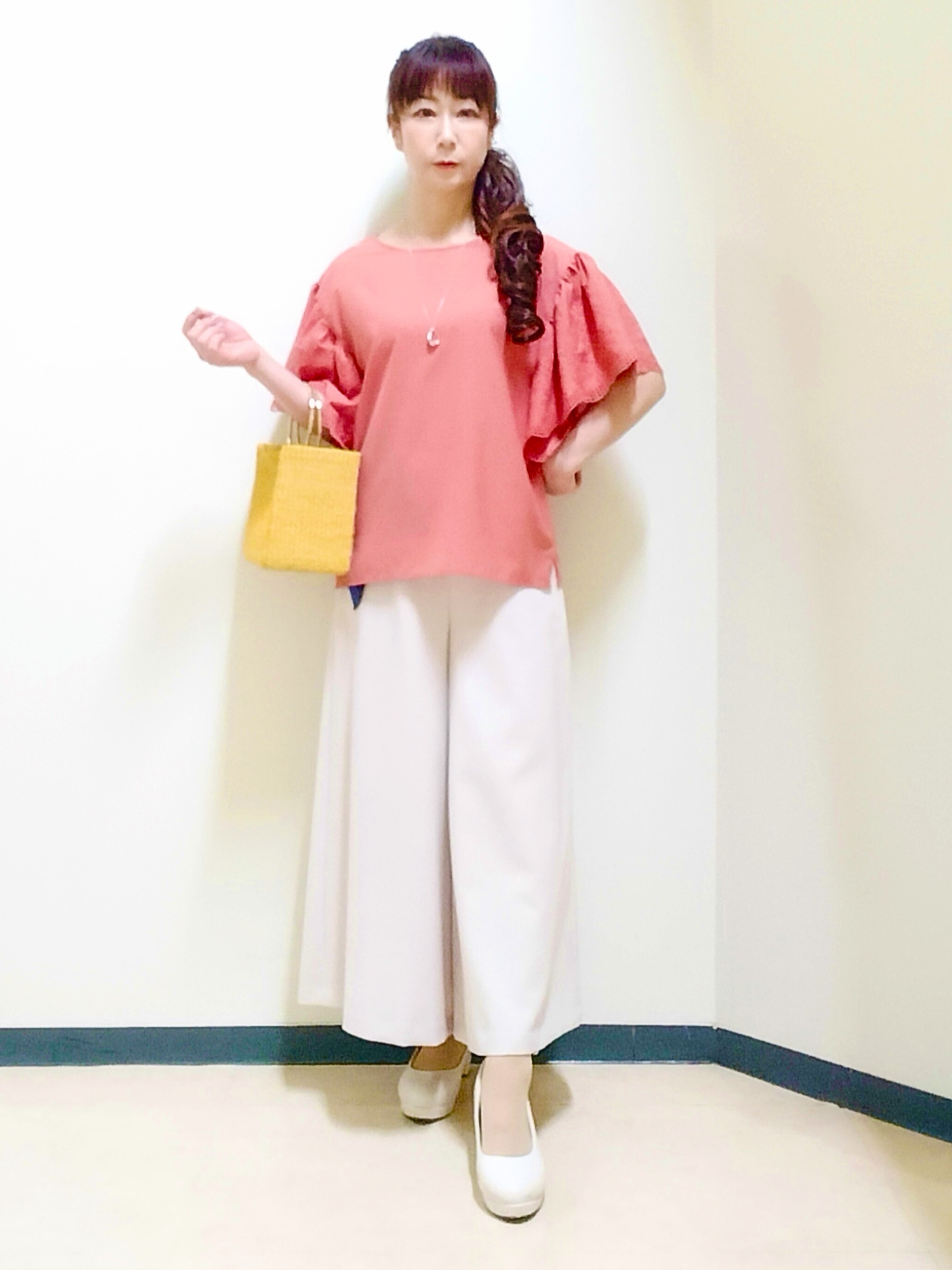 花さんの「Reflect｜【通勤◎】スカラップレーススリーブ ブラウス」を使ったコーディネート