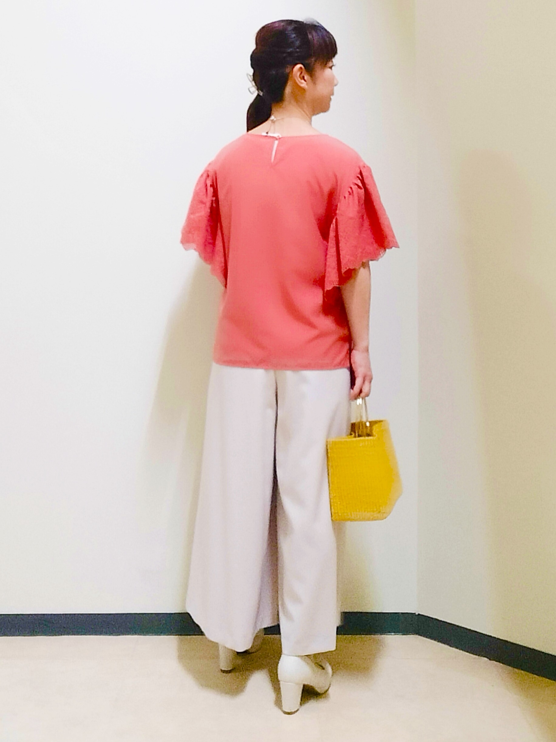 花さんの「Reflect｜【通勤◎】スカラップレーススリーブ ブラウス」を使ったコーディネート