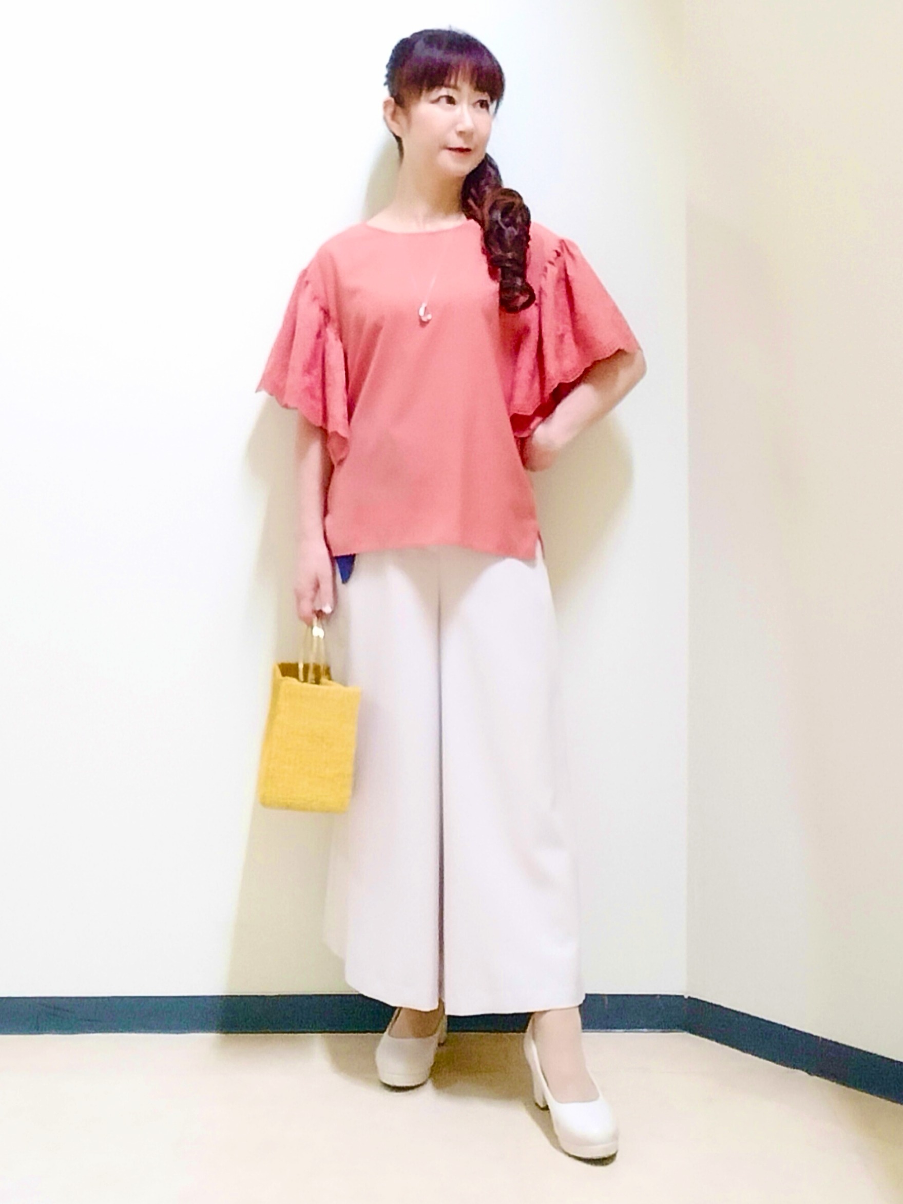 花さんの「Reflect｜【通勤◎】スカラップレーススリーブ ブラウス」を使ったコーディネート