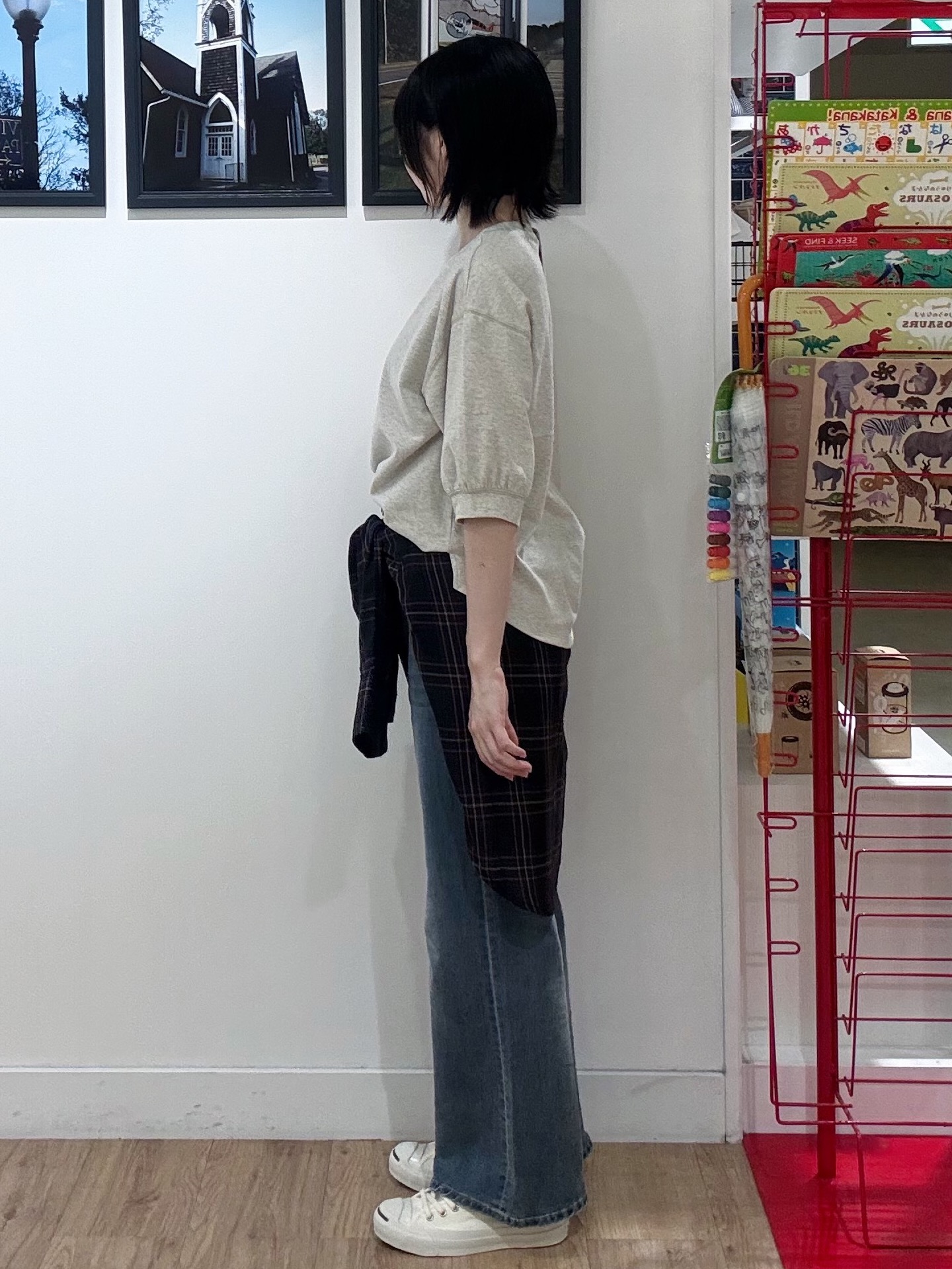 三浦りおんさんの「Dessin｜バックヘンリーカットソー5分袖」を使ったコーディネート