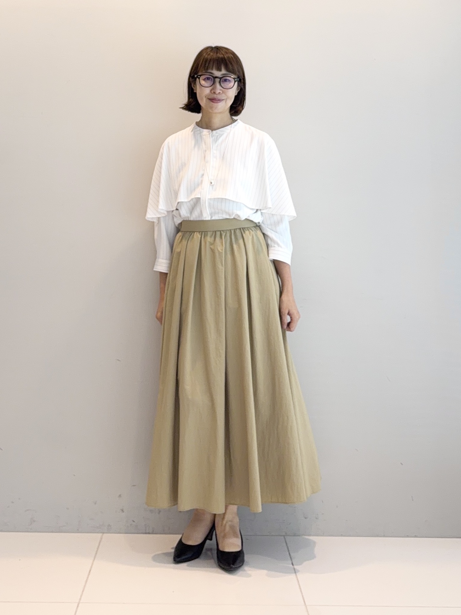murayamaさんの「INDIVI｜【接触冷感/UVケア/夏羽織り/着る日傘】ケープ風ブラウス」を使ったコーディネート