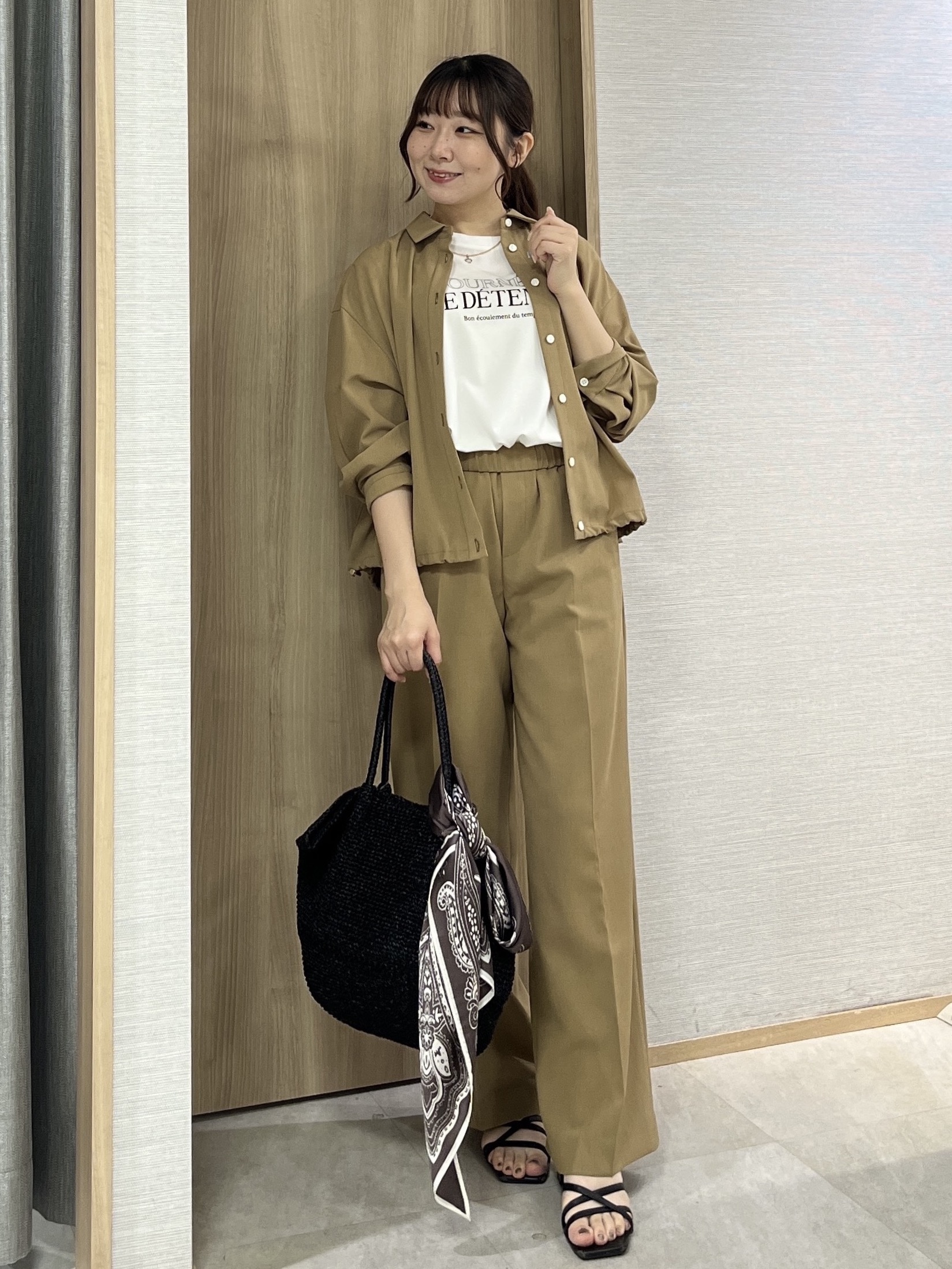 KAHOさんの「UNTITLED｜【セットアップ可/UVカット/接触冷感】エアリークールドロストシャツ」を使ったコーディネート