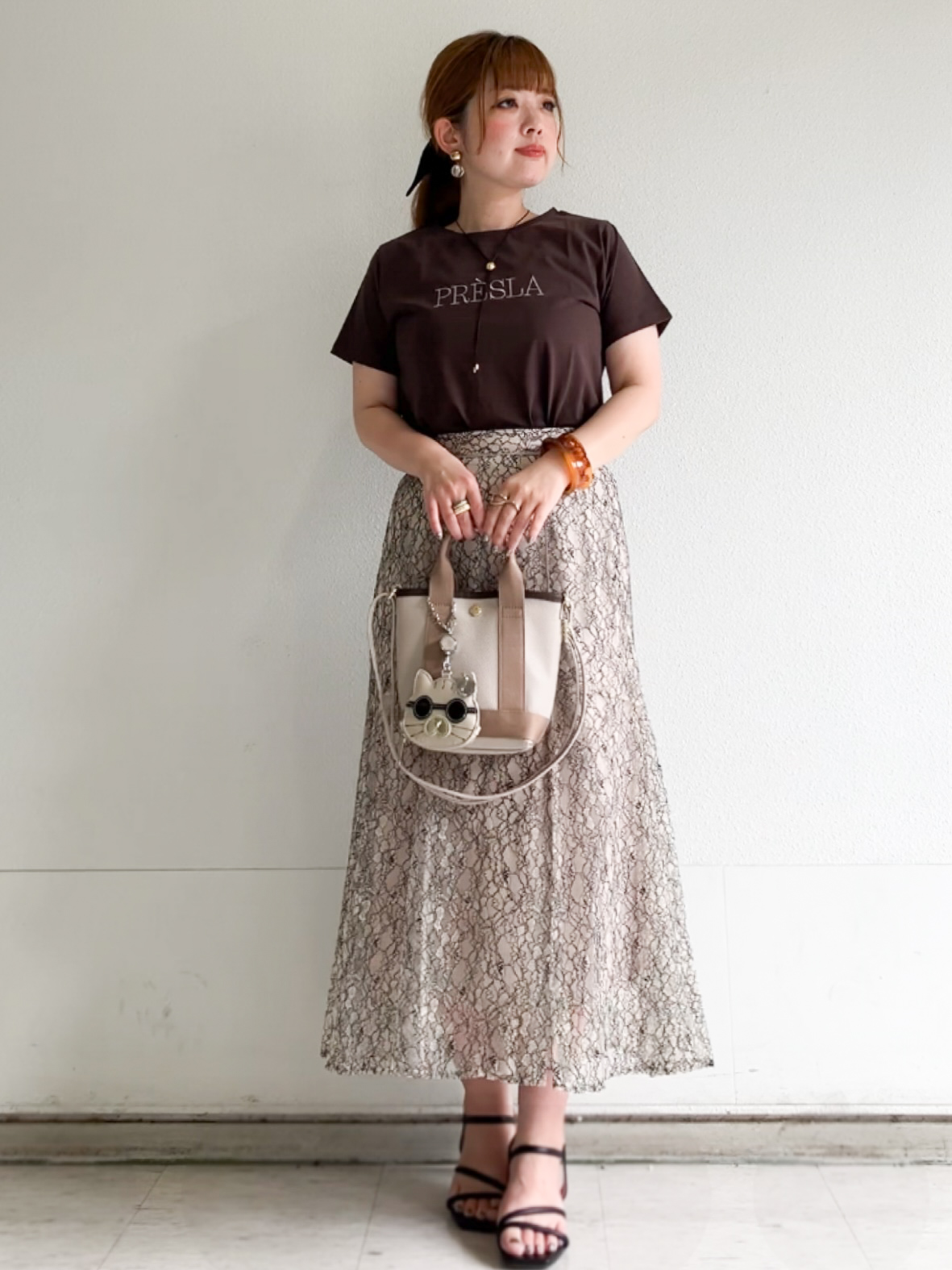 MIPPOさんの「index｜【接触冷感／UVケア】裾レースロゴTシャツ《洗濯機OK／S-3L》」を使ったコーディネート