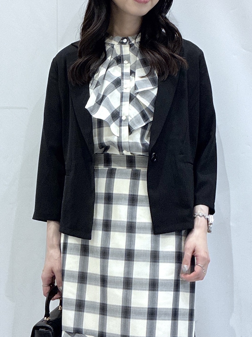 komaさんの「OPAQUE.CLIP｜【接触冷感／防シワ】ひんやり7分袖テーラードジャケット《洗濯機OK》」を使ったコーディネート