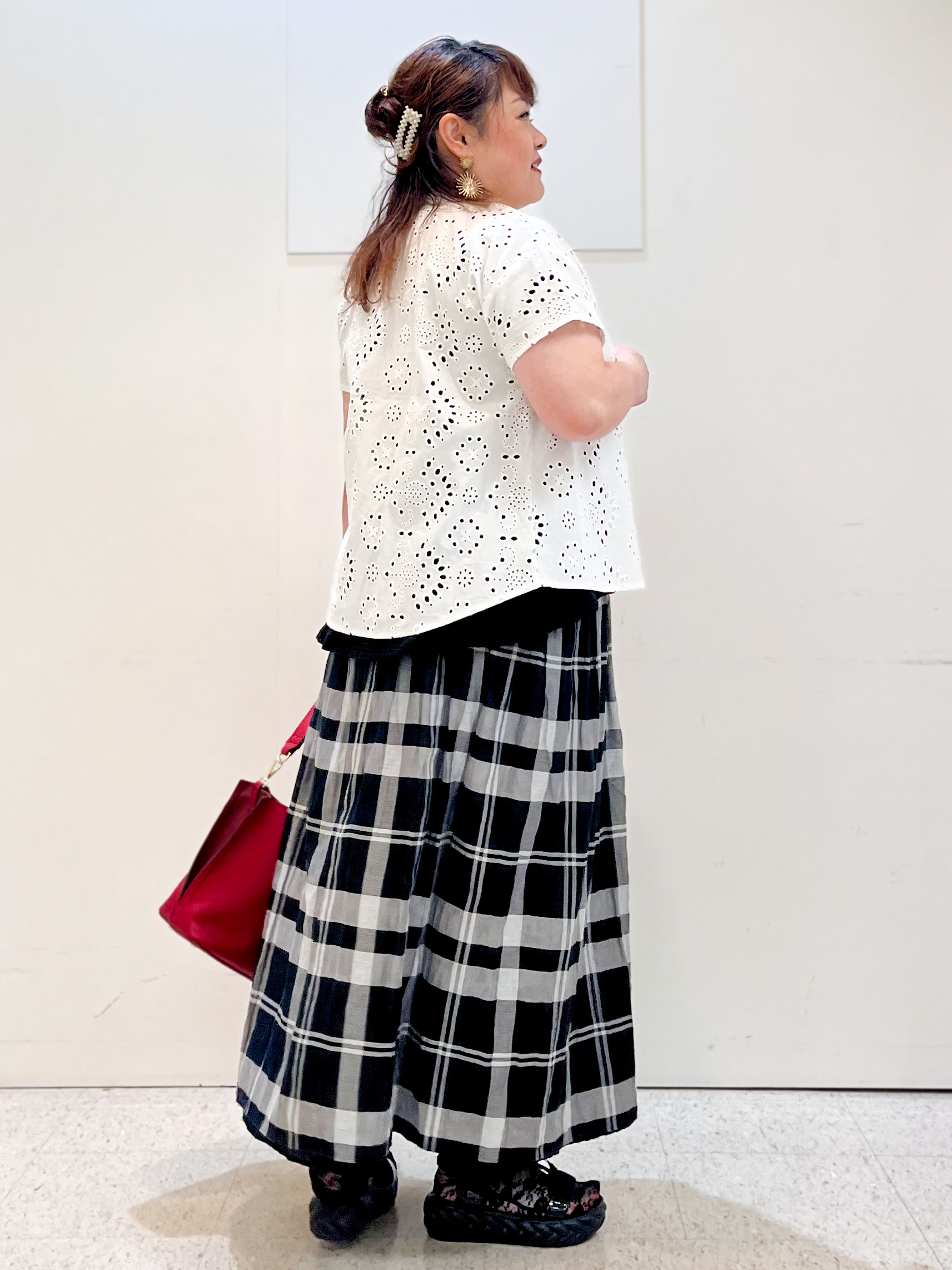 kimmyさんの「Reflect｜【通勤◎】カットワーク刺繍レース シャツブラウス」を使ったコーディネート