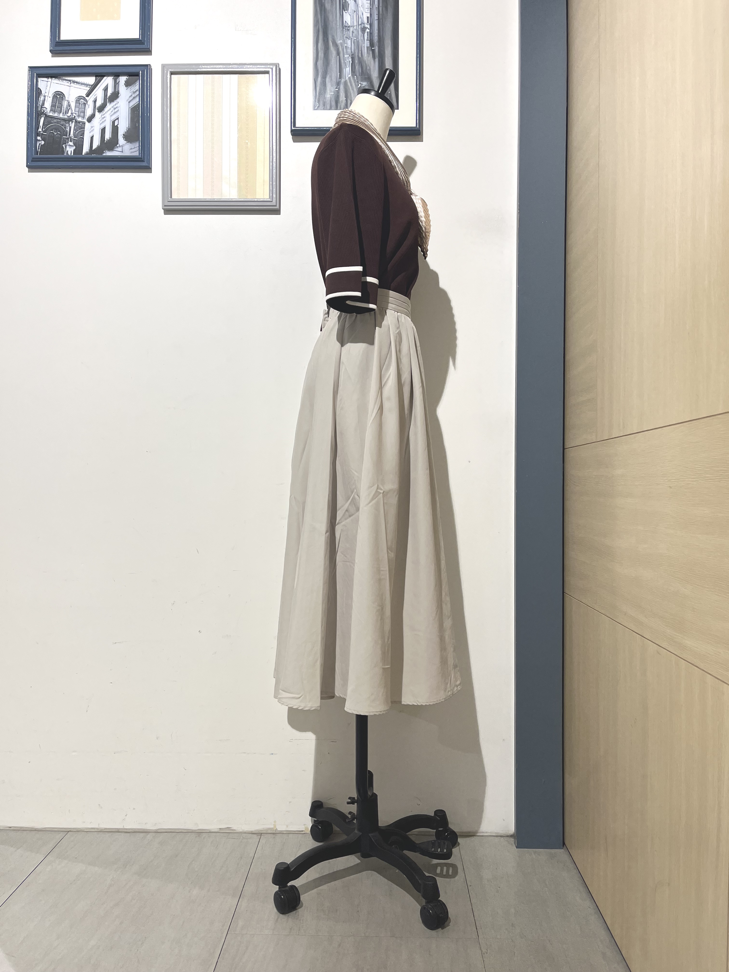 ほくとさんの「grove｜新色追加！【シリーズ累計36万枚/名品ニット】やわらかドライタッチ 袖メッシュ編みニット」を使ったコーディネート