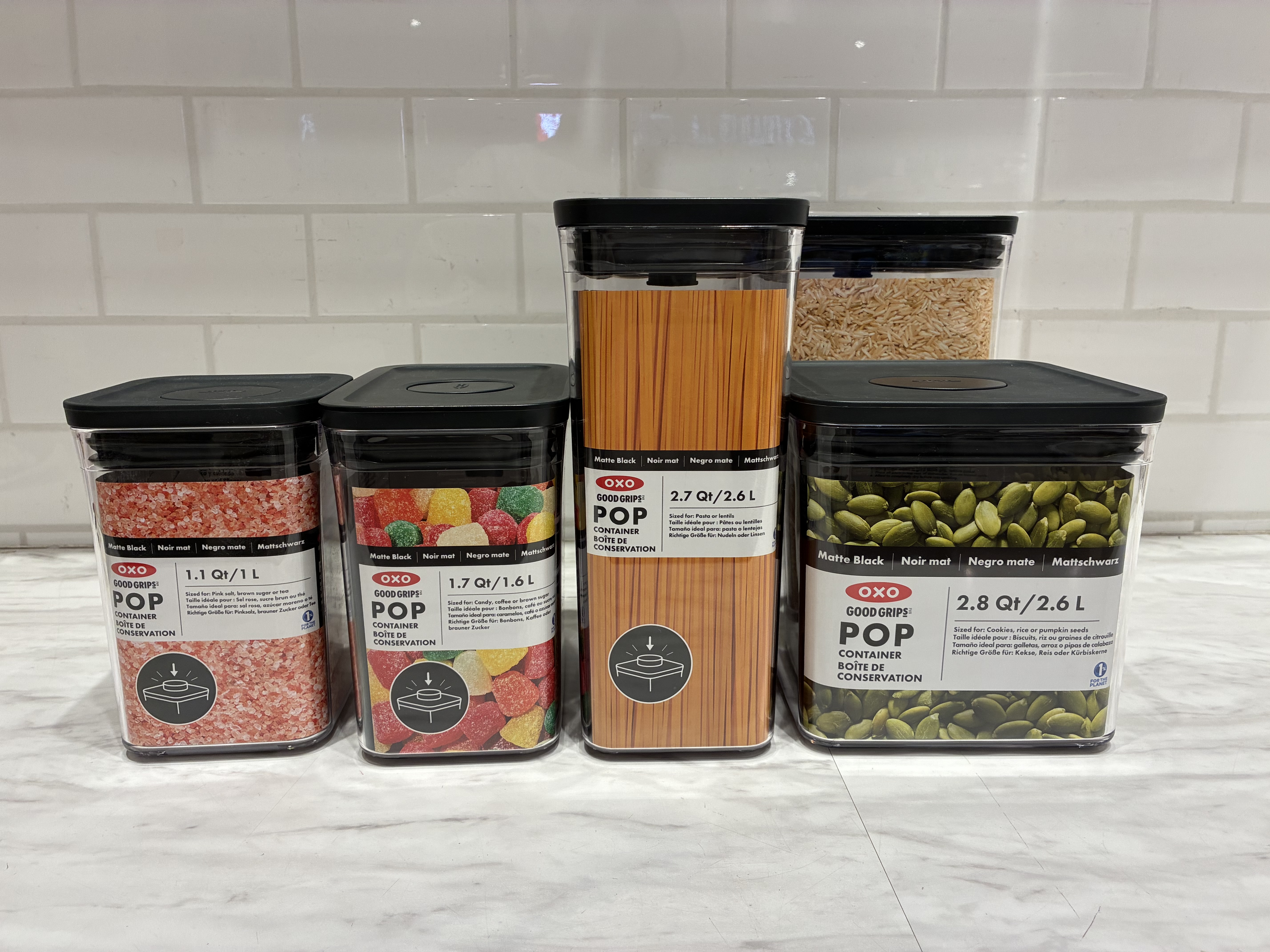 たかさんの「212 KITCHEN STORE｜ポップコンテナ スモールスクエア ショート BK ＜OXO オクソー＞」を使ったコーディネート