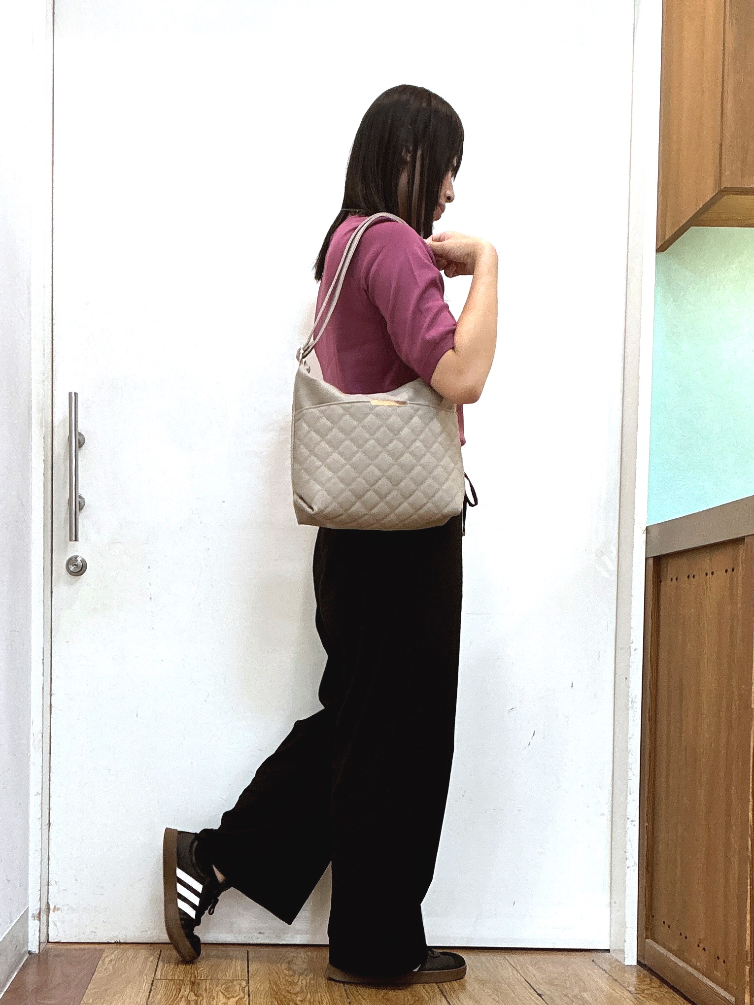 Karinさんの「SHOO･LA･RUE｜【ガンガン洗える/ひんやり/UV/毛玉になりにくい】上半身すっきり 二の腕見せない5分袖ニット」を使ったコーディネート