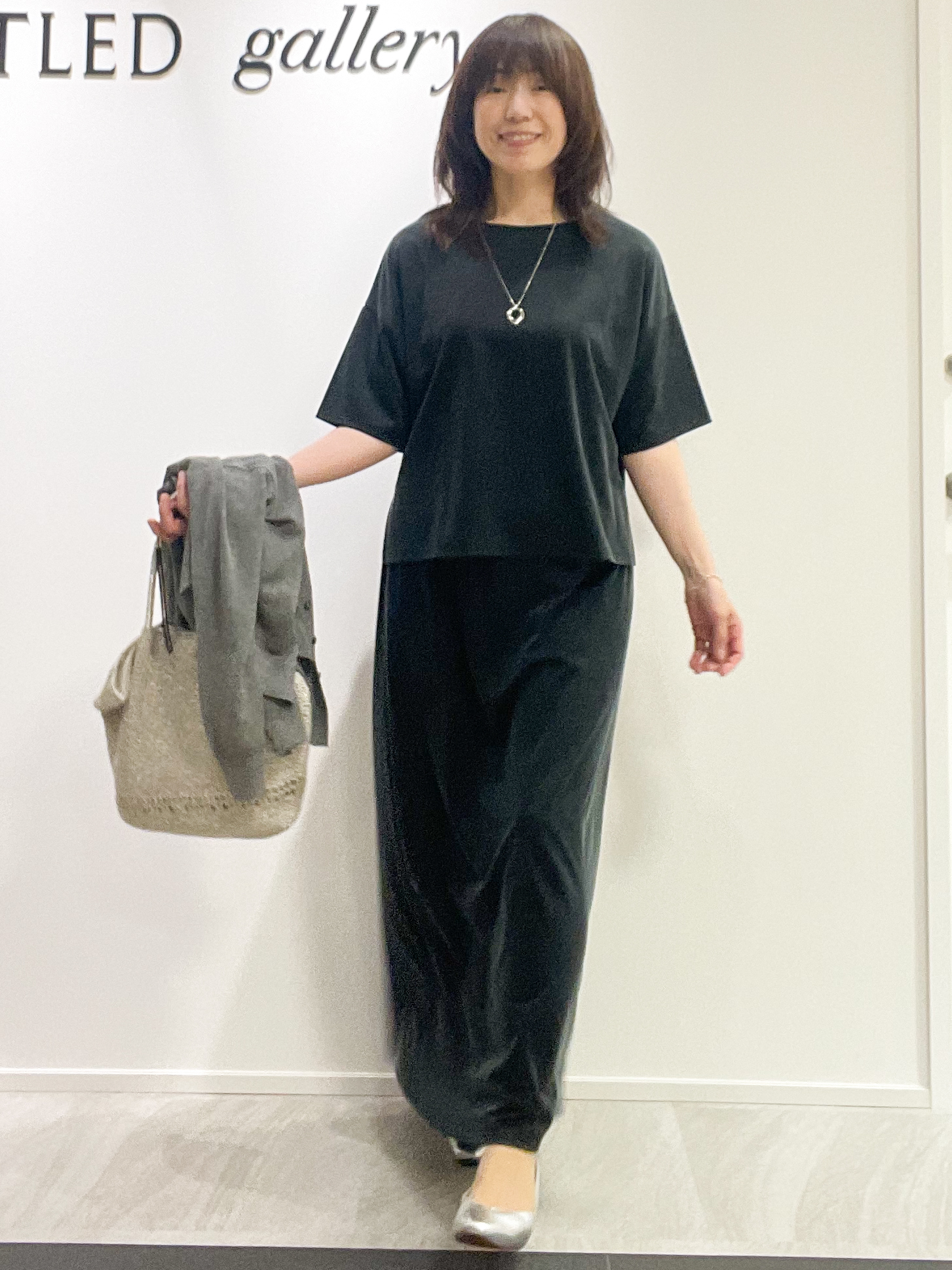 めいさんの「UNTITLED｜【セットアップ可/接触冷感】ヴィンテージライクドルマンカットソー」を使ったコーディネート