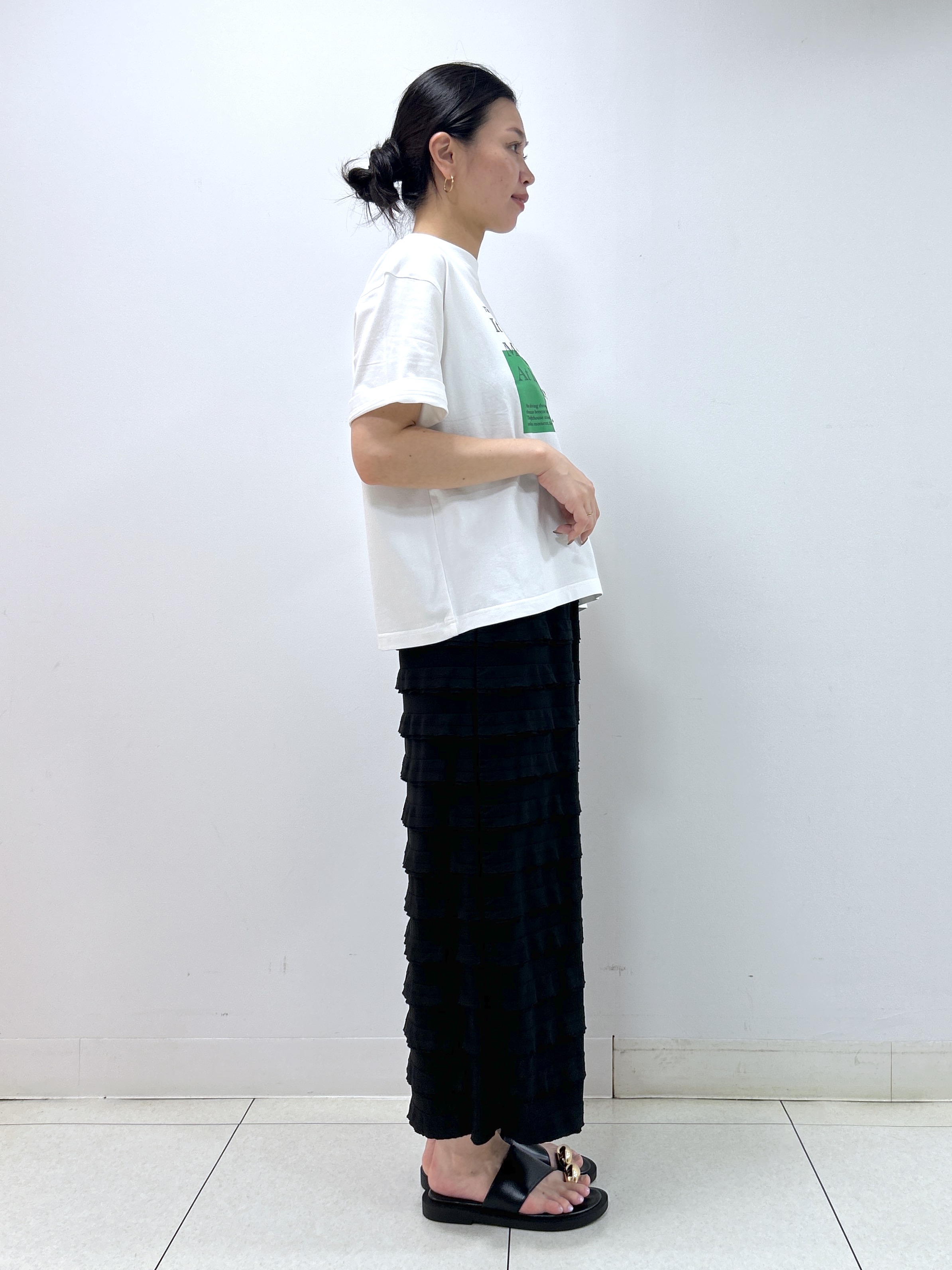 Kaiさんの「Dessin｜グラフィックデザイン Tシャツ」を使ったコーディネート