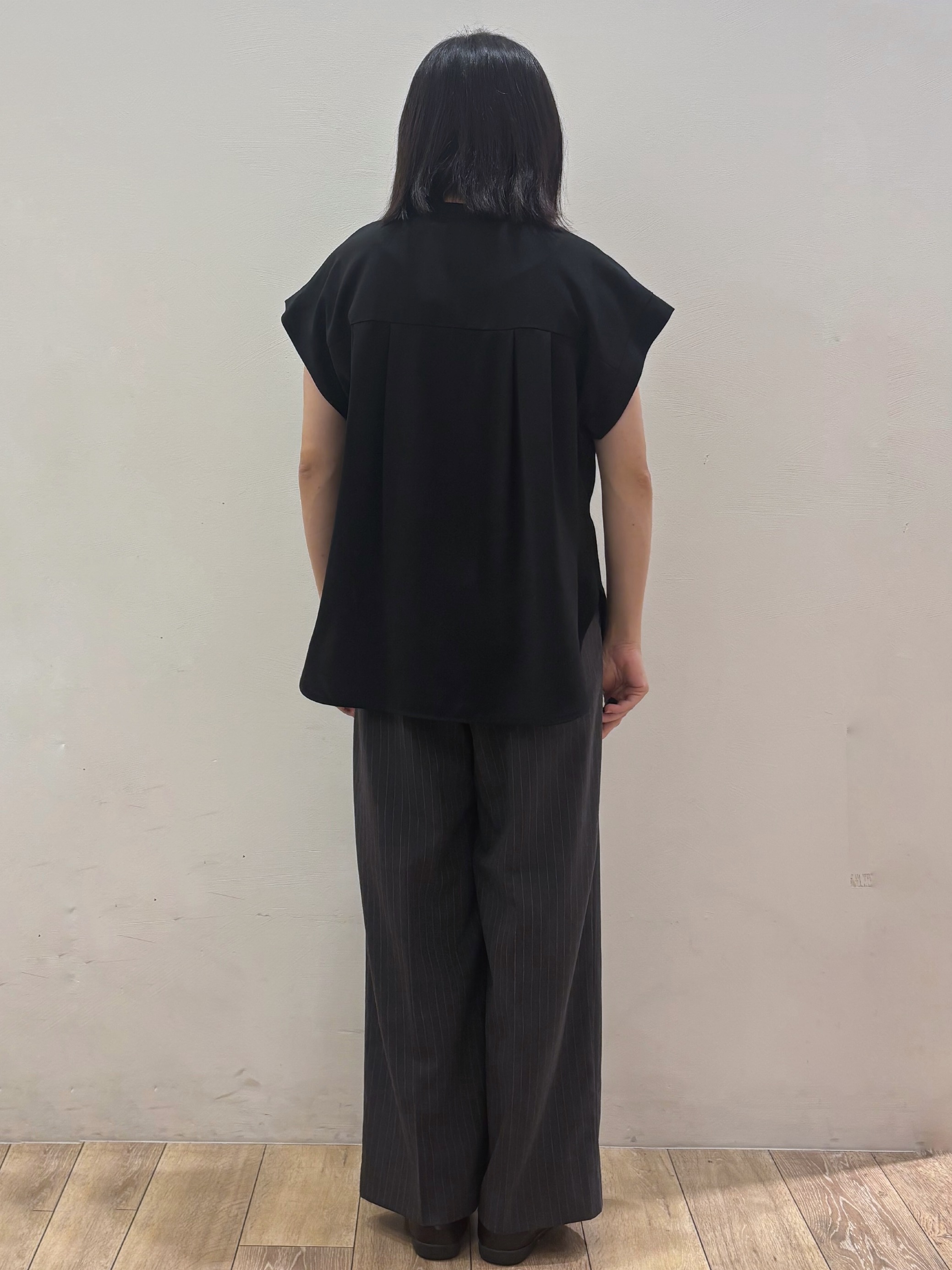 りょうさんの「OPAQUE.CLIP｜【ストレッチ／防シワ／洗濯機OK】スキッパーブラウス《SS～LL／5col／セットアップ可》」を使ったコーディネート